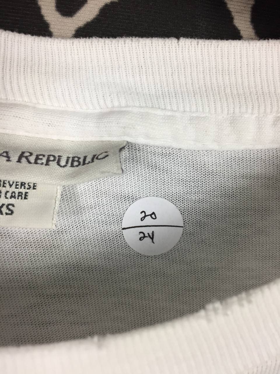 Banana Republic Vtg 90s Banana Republic Hawaii Made In Usa Spell Out Tee Size US XS / EU 42 / 0 - 18 Thumbnail