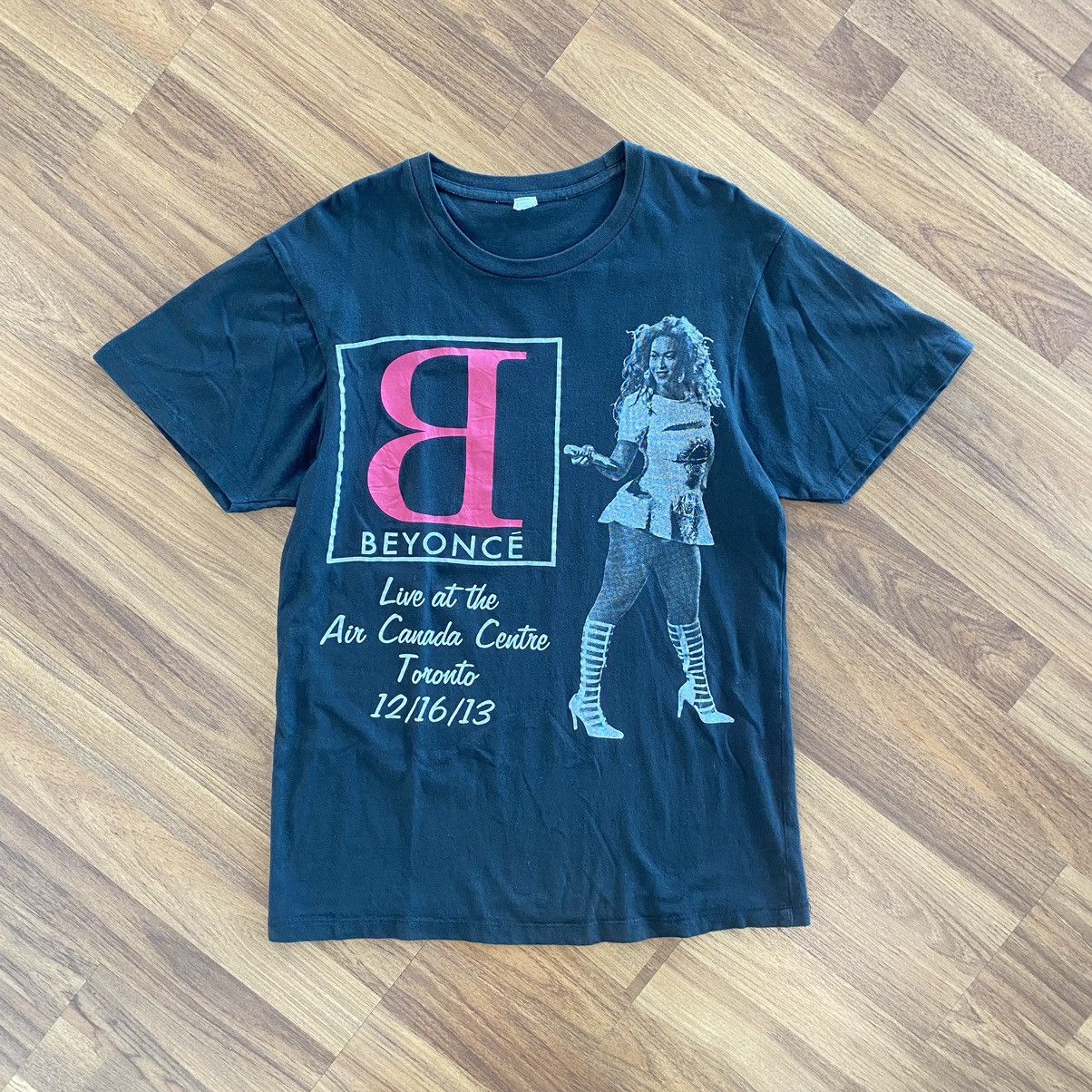 Beyonce Thrashed Faded Vintage Y2K Beyonce ERD GRUNGE T-SHIRT Size US M / EU 48-50 / 2 - 1 Thumbnail