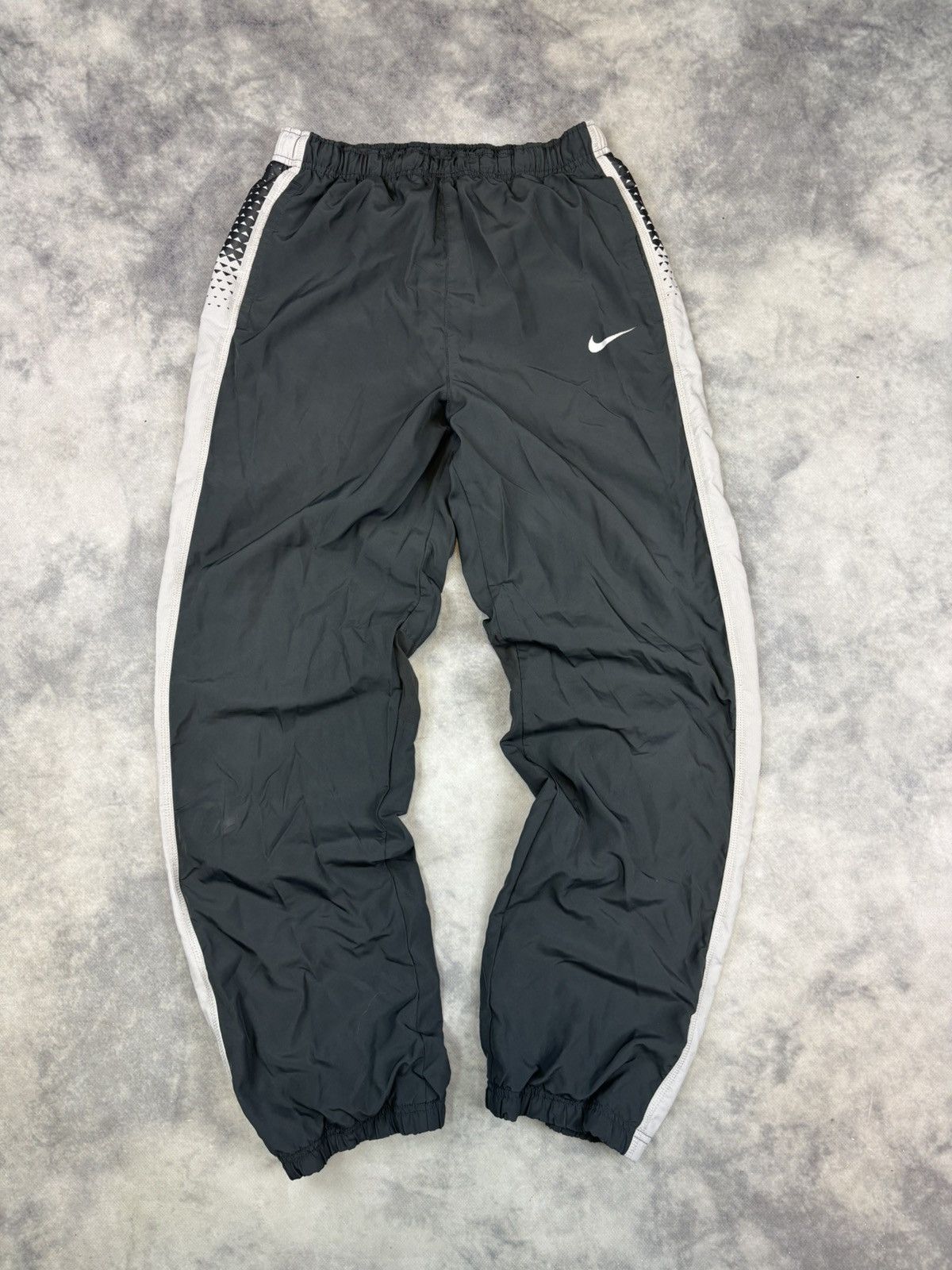 Nike × Vintage Vintage Nike Parachute Sweatpants wide leg Streetwear y2k Size US 30 / EU 46 - 1 Thumbnail