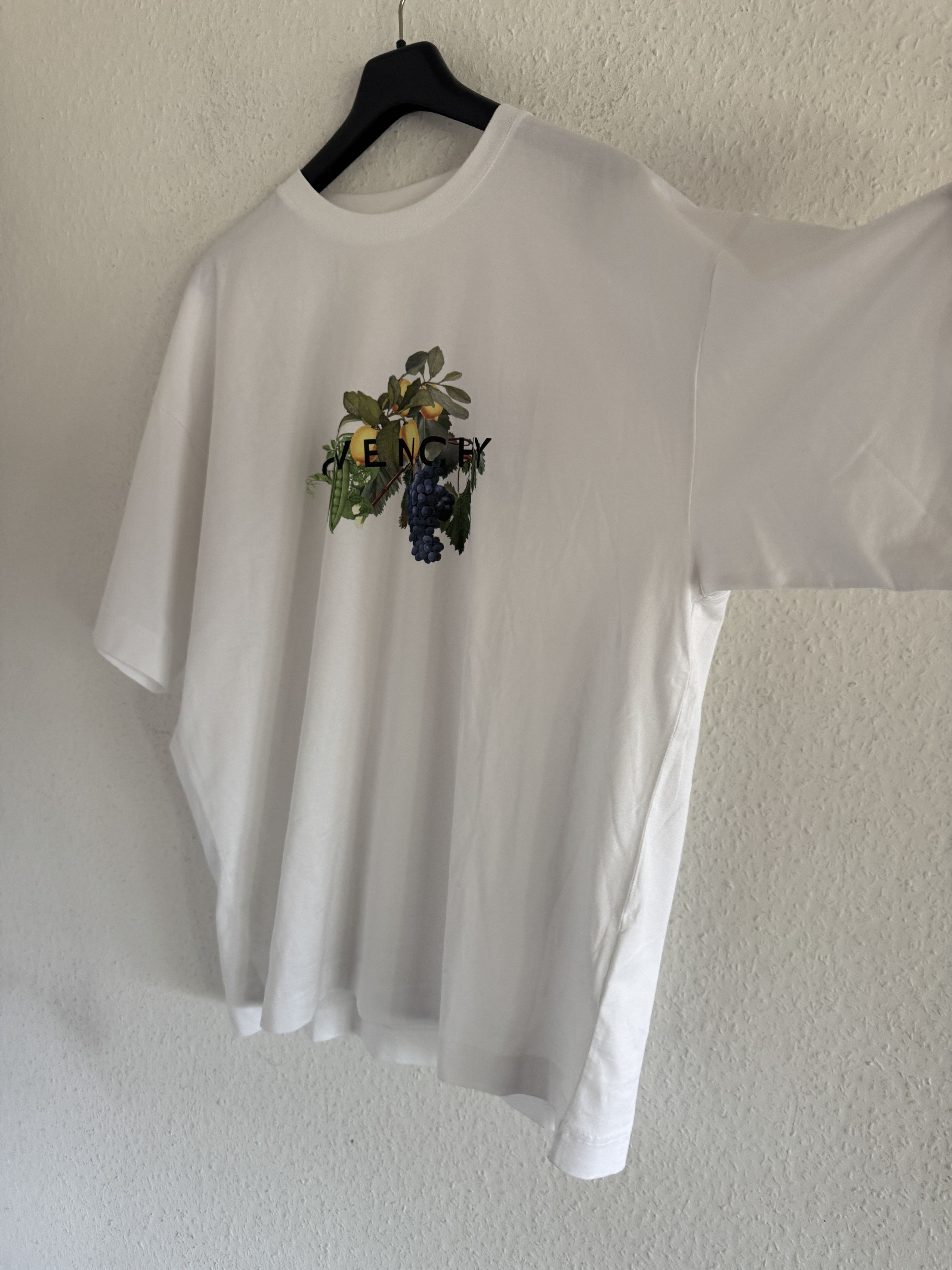 Givenchy Floral Graphic Logo T-Shirt Size US XL / EU 56 / 4 - 12 Thumbnail