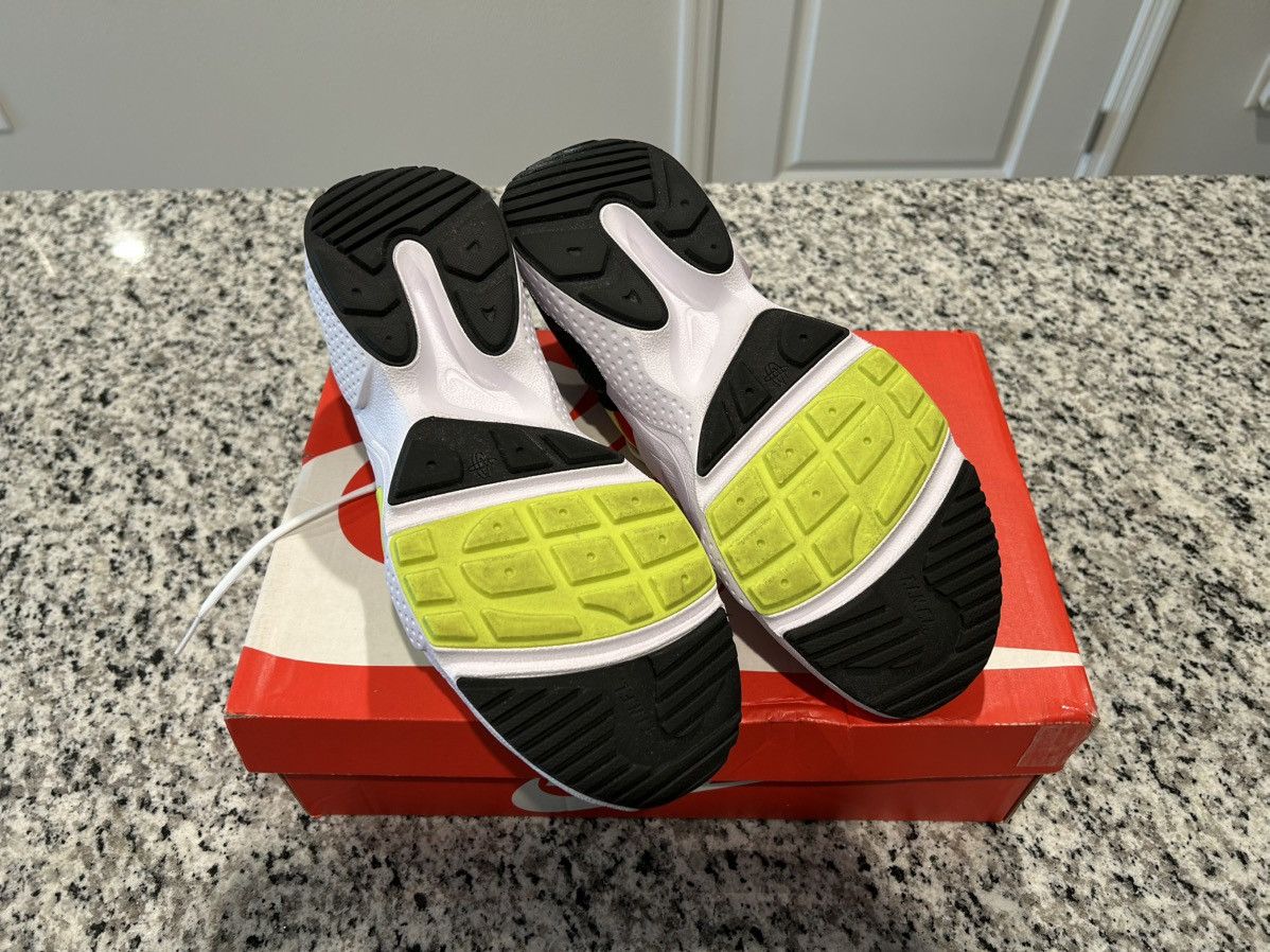 Nike VNDS: Nike Huarache E.D.G.E. TXT Size US 10.5 / EU 43-44 - 6 Thumbnail
