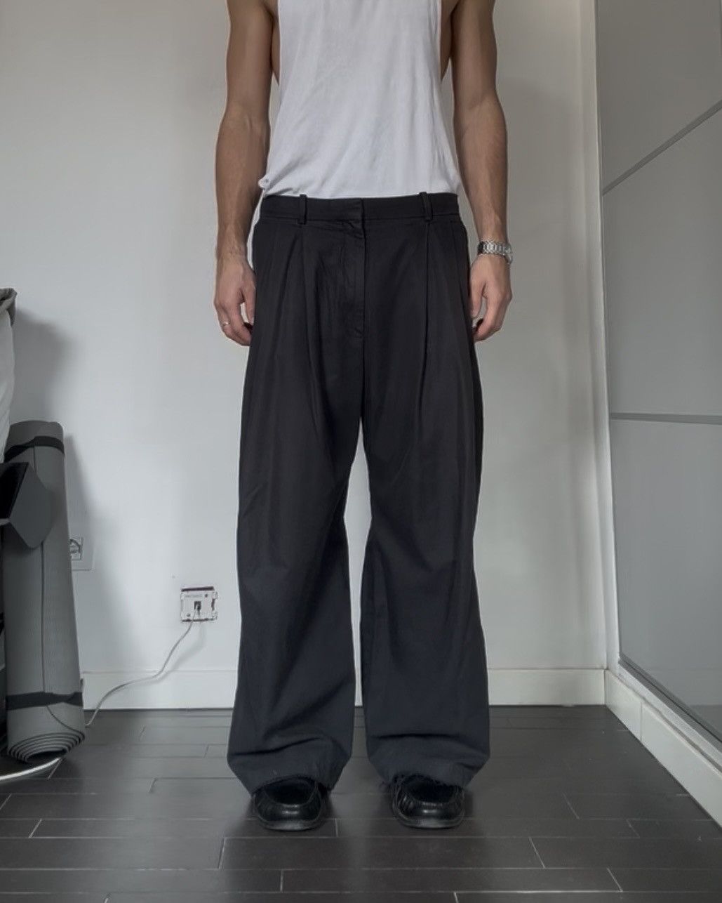 Japanese Brand Japanese Style COS Pleated Wide-Leg Loose Trousers Size US 32 / EU 48 - 1 Thumbnail