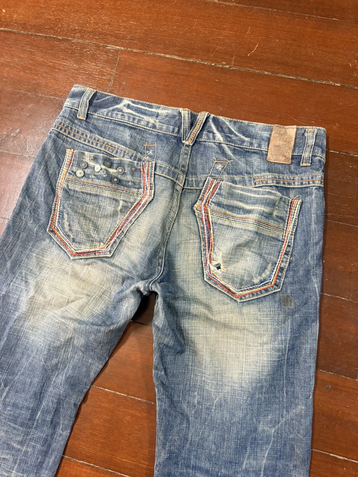 Hysteric Glamour SICK RUSTY RED PAPER VINTAGE DENIM distressed mud wash flare Size US 32 / EU 48 - 14 Thumbnail