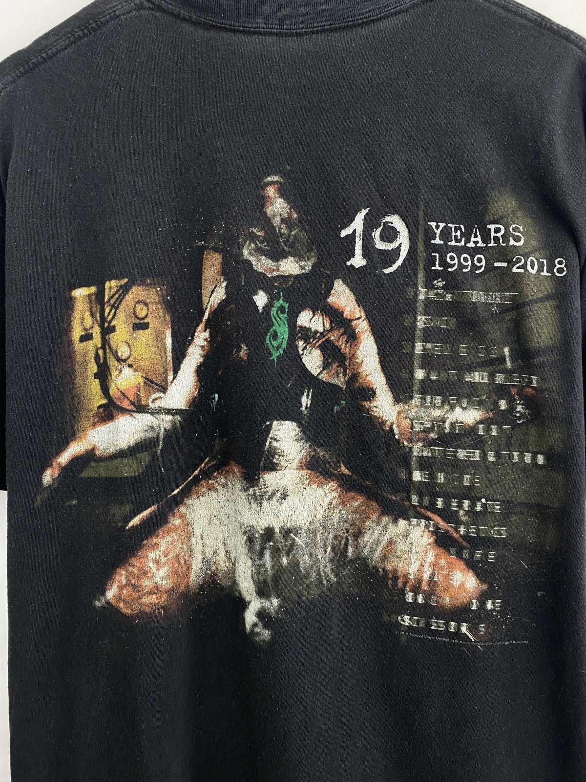 Slipknot 🇺🇸 Vintage Slipknot Debut Album 1999-2018 Rock Band T-Shirt Size US XL / EU 56 / 4 - 7 Thumbnail