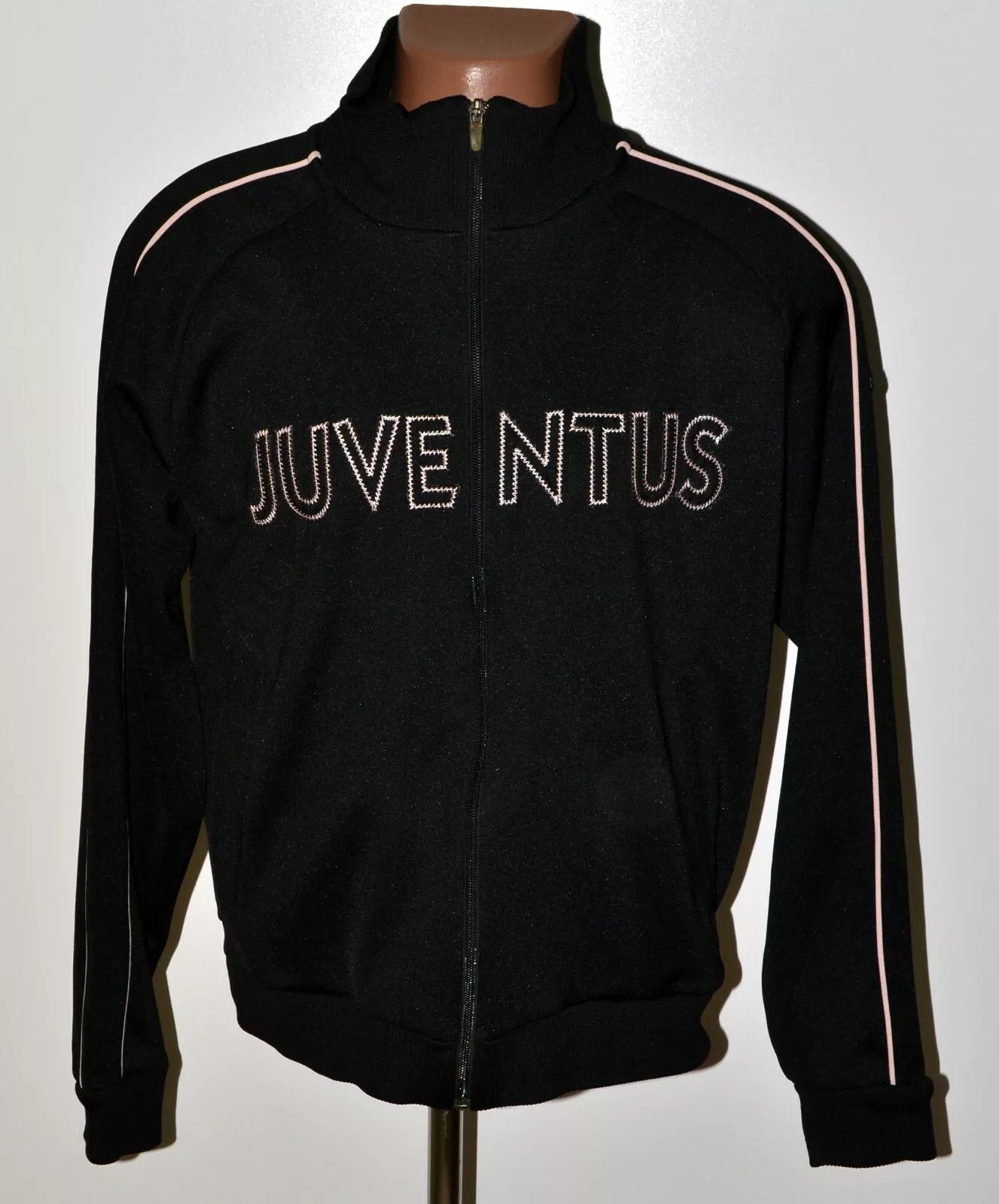 Nike JUVENTUS ITALY 2006/2007 FOOTBALL JACKET JERSEY NIKE L Size US L / EU 52-54 / 3 - 1 Thumbnail