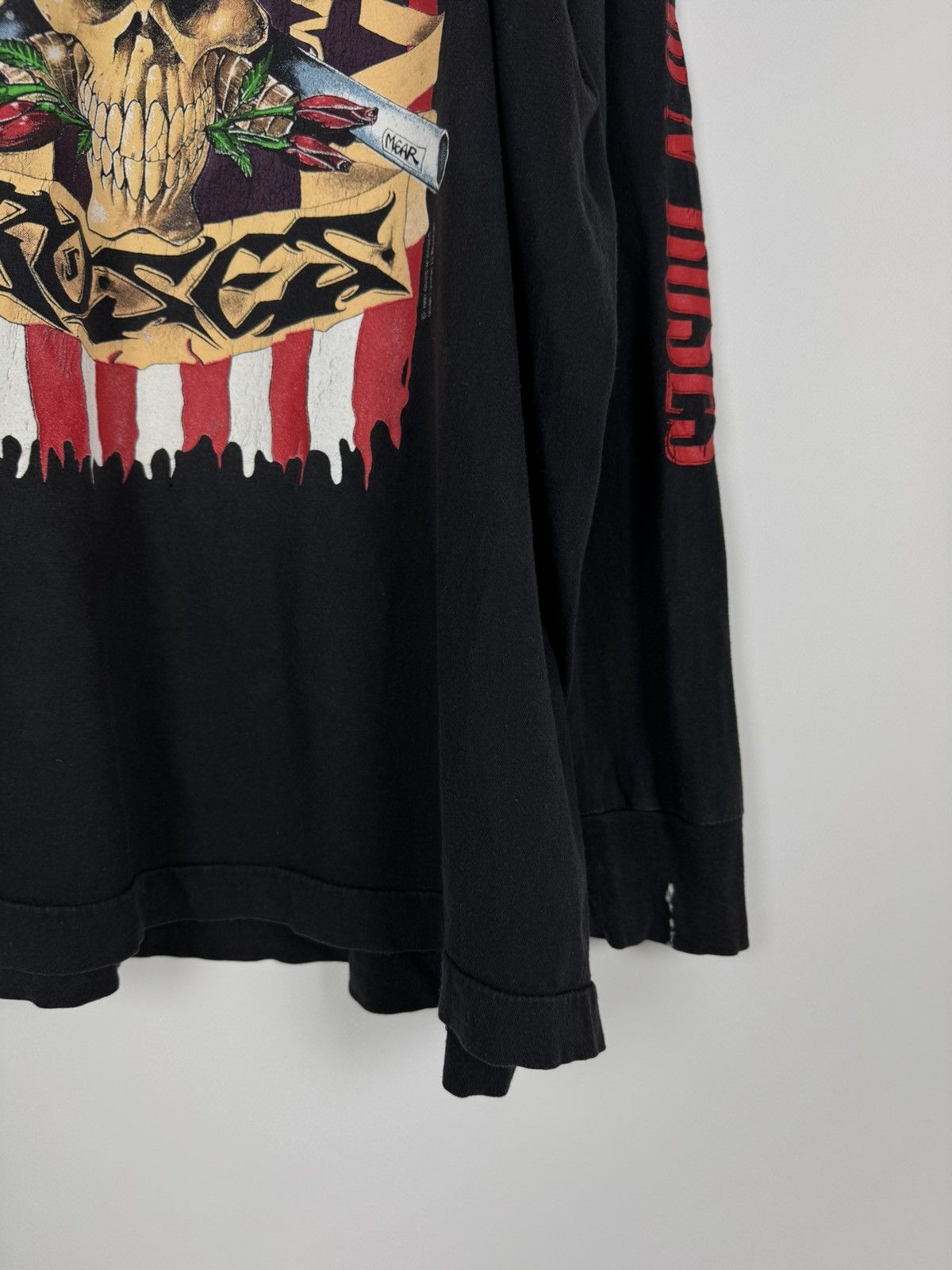 Band Tees 1991 Vintage Distressed Guns N Roses Skulls Graphic LS Shirt Size US XL / EU 56 / 4 - 11 Thumbnail