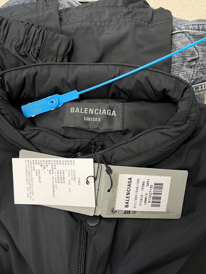 Balenciaga Balenciaga Logo Printed Crew Neck Button Down Long Sleeve Size US S / EU 44-46 / 1 - 4 Thumbnail