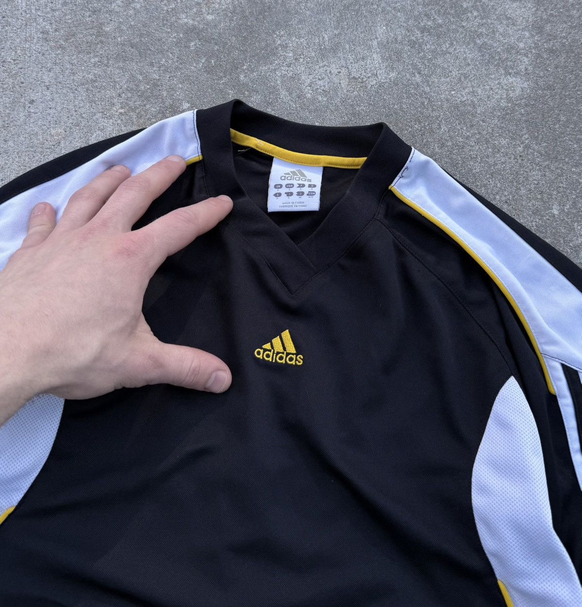 Adidas Vintage Adidas y2k streetwear track t-shirt Size US M / EU 48-50 / 2 - 10 Thumbnail