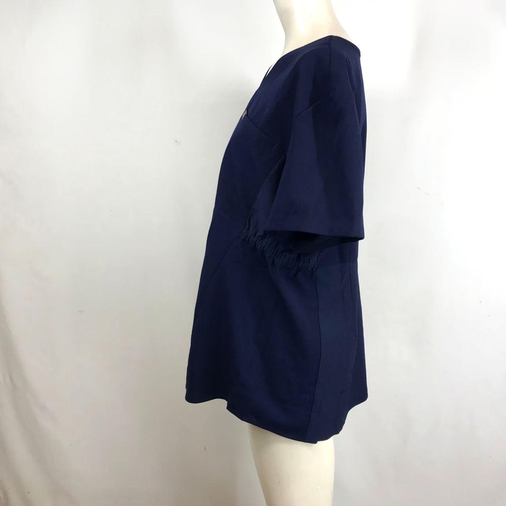 Vintage FIGS Technical Collection V-Neck Scrub Top Navy Blue XL Short Sleeve Pocket Womens Size US XL / EU 56 / 4 - 6 Thumbnail