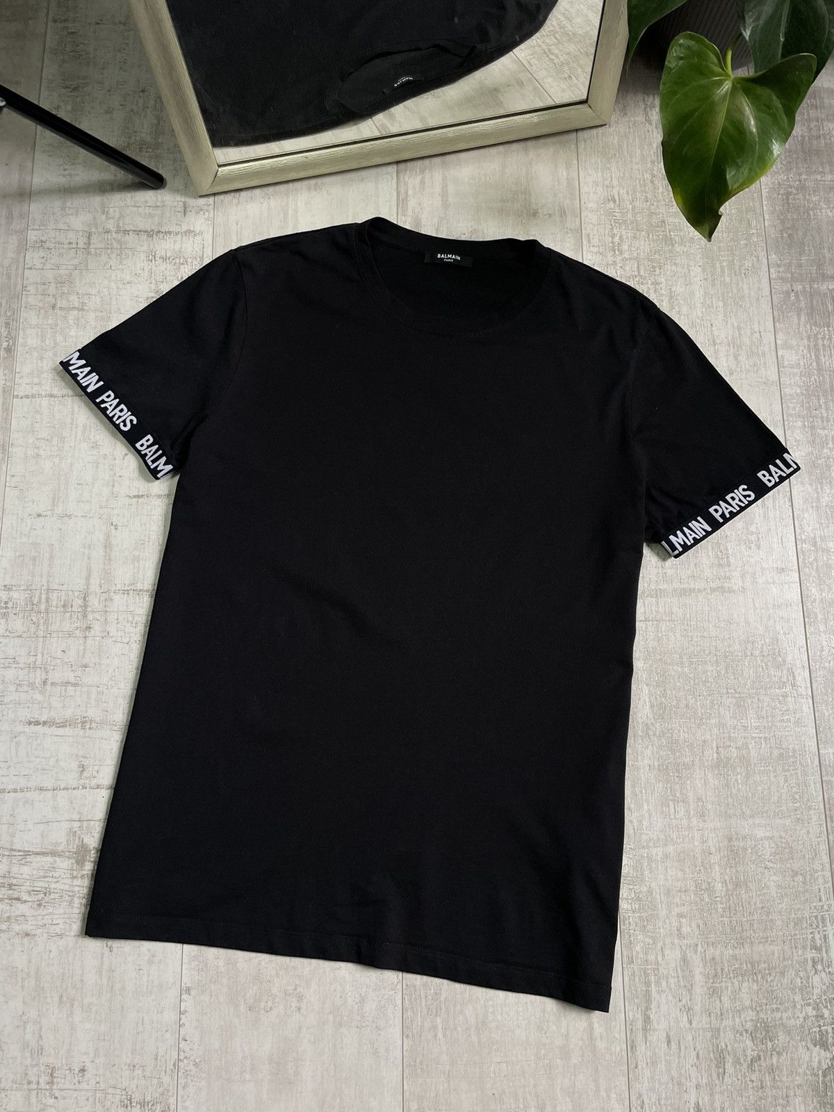 Balmain Balmain 1182J003 Black T-Shirt Size US L / EU 52-54 / 3 - 1 Thumbnail