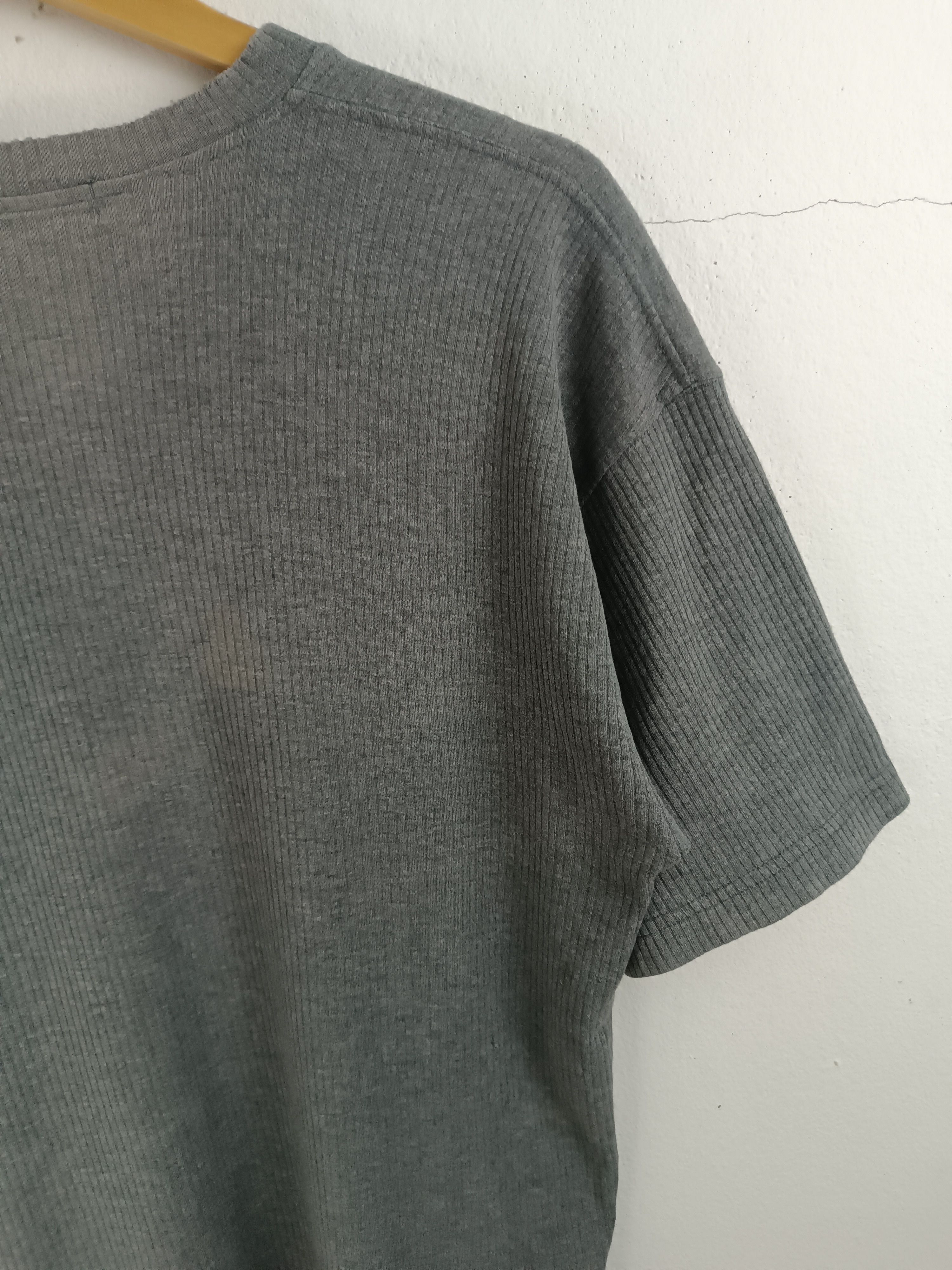 Vintage VINTAGE 90'S DISTRESSED YVES SAINT LAURENT DESIGNER TEE Size US M / EU 48-50 / 2 - 15 Thumbnail