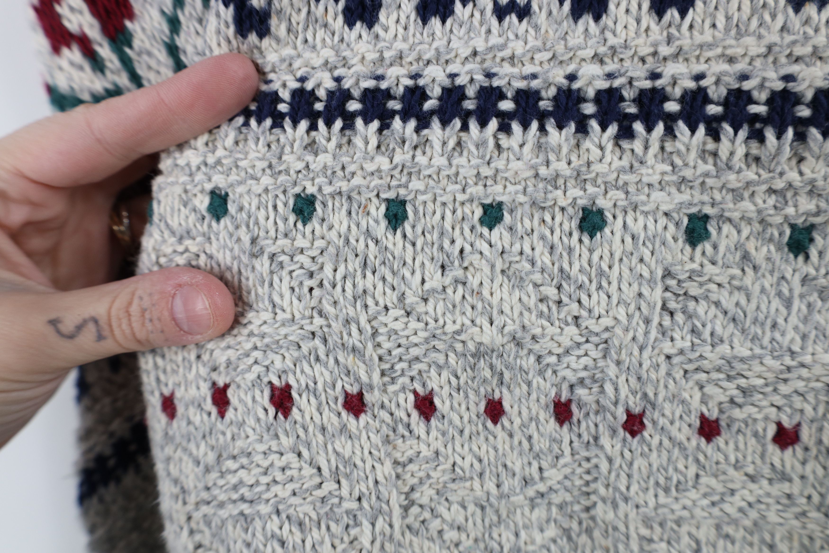 Vintage Vintage 90s Streetwear Southwestern Fair Isle Sweater Size US XL / EU 56 / 4 - 5 Thumbnail