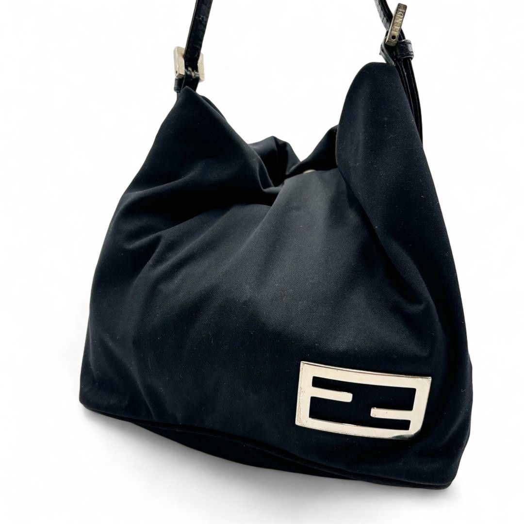 Fendi Fendi - Mamma Bucket Handbag Shoulder Bag Black Size ONE SIZE - 2 Thumbnail