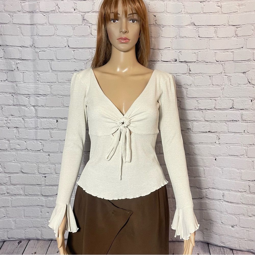 Free People Free People Light Gray Say When Long Sleeve Top Size S Size S / US 4 / IT 40 - 2 Thumbnail