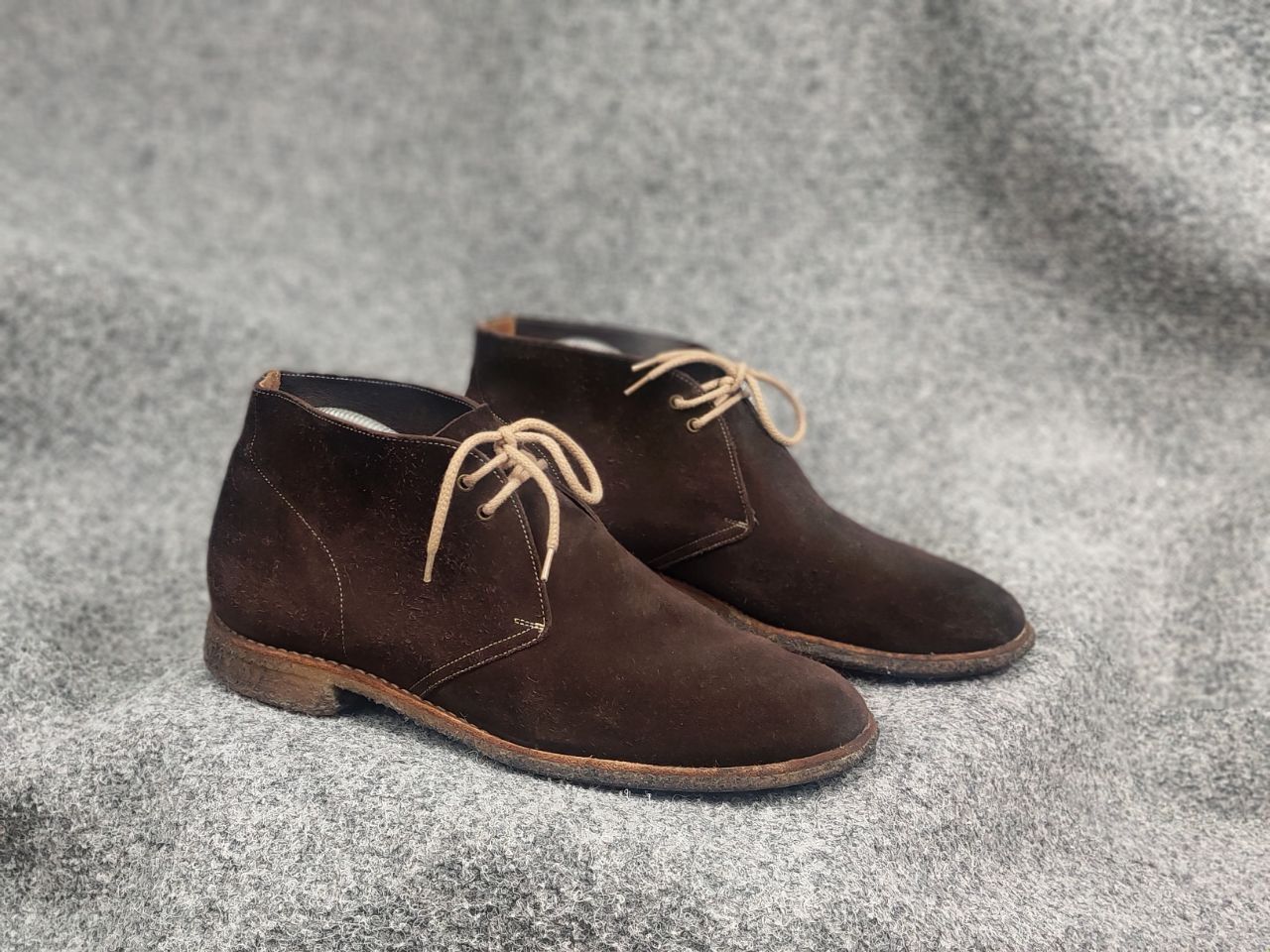 Church's Church's Sahara Suede Dark Brown Leather lace Chukka Boots Size US 9.5 / EU 42-43 - 2 Thumbnail