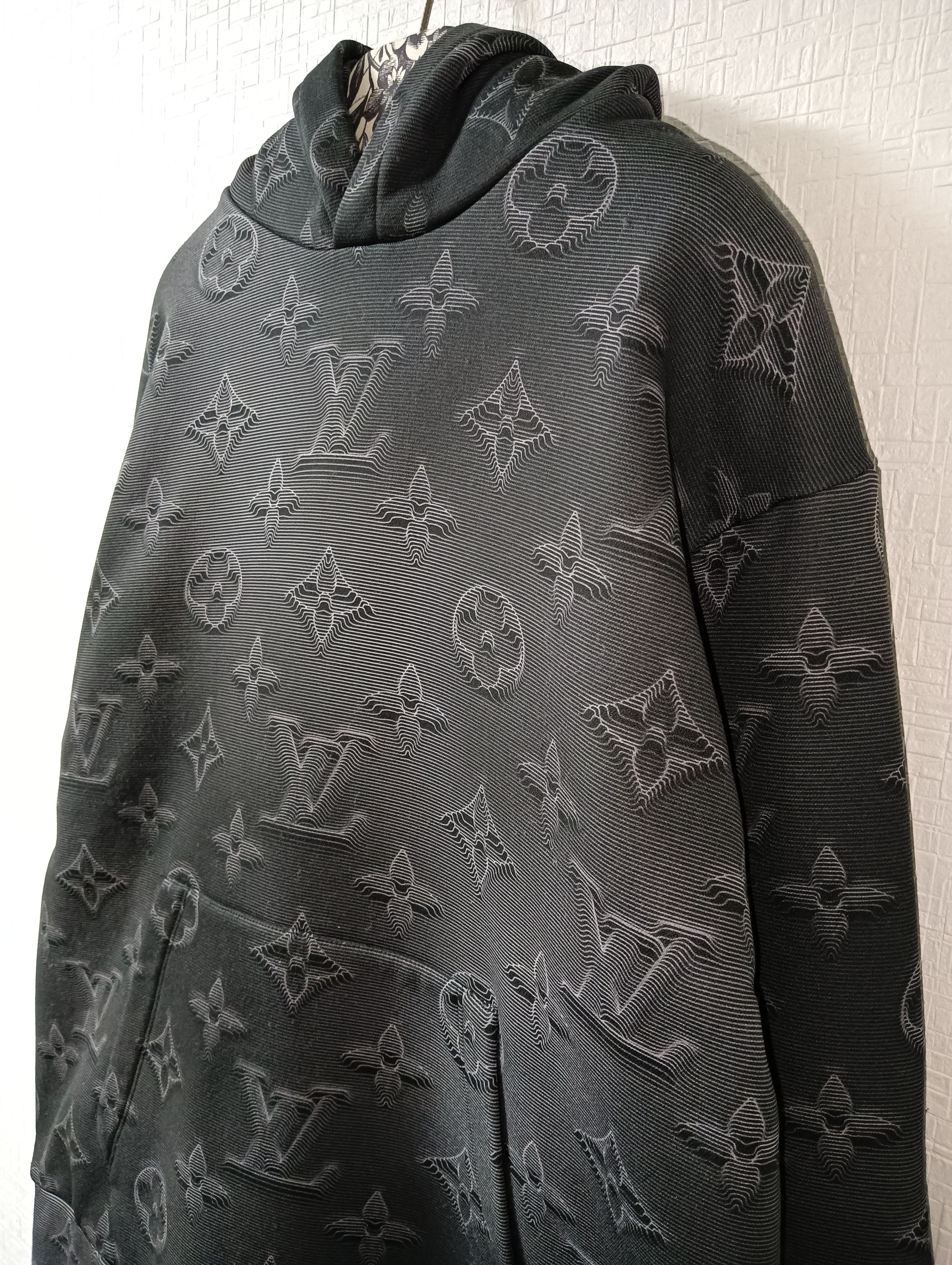Louis Vuitton '2054' 3D Monogram Hoodie Size US L / EU 52-54 / 3 - 3 Thumbnail