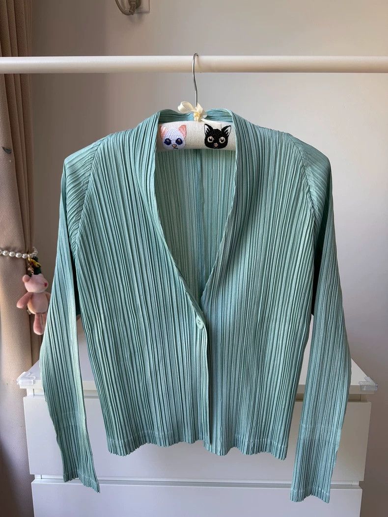 Issey Miyake Issey Miyake size:4 Green pleated cardigan coat Size XS / US 0-2 / IT 36-38 - 1 Thumbnail