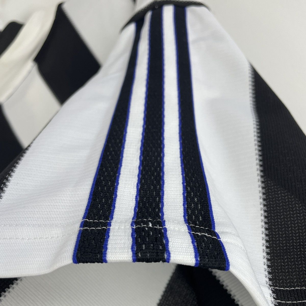 Adidas Vintage Newcastle United Home Adidas Jersey Shirt 1995/1997 Size US XXL / EU 58 / 5 - 11 Thumbnail