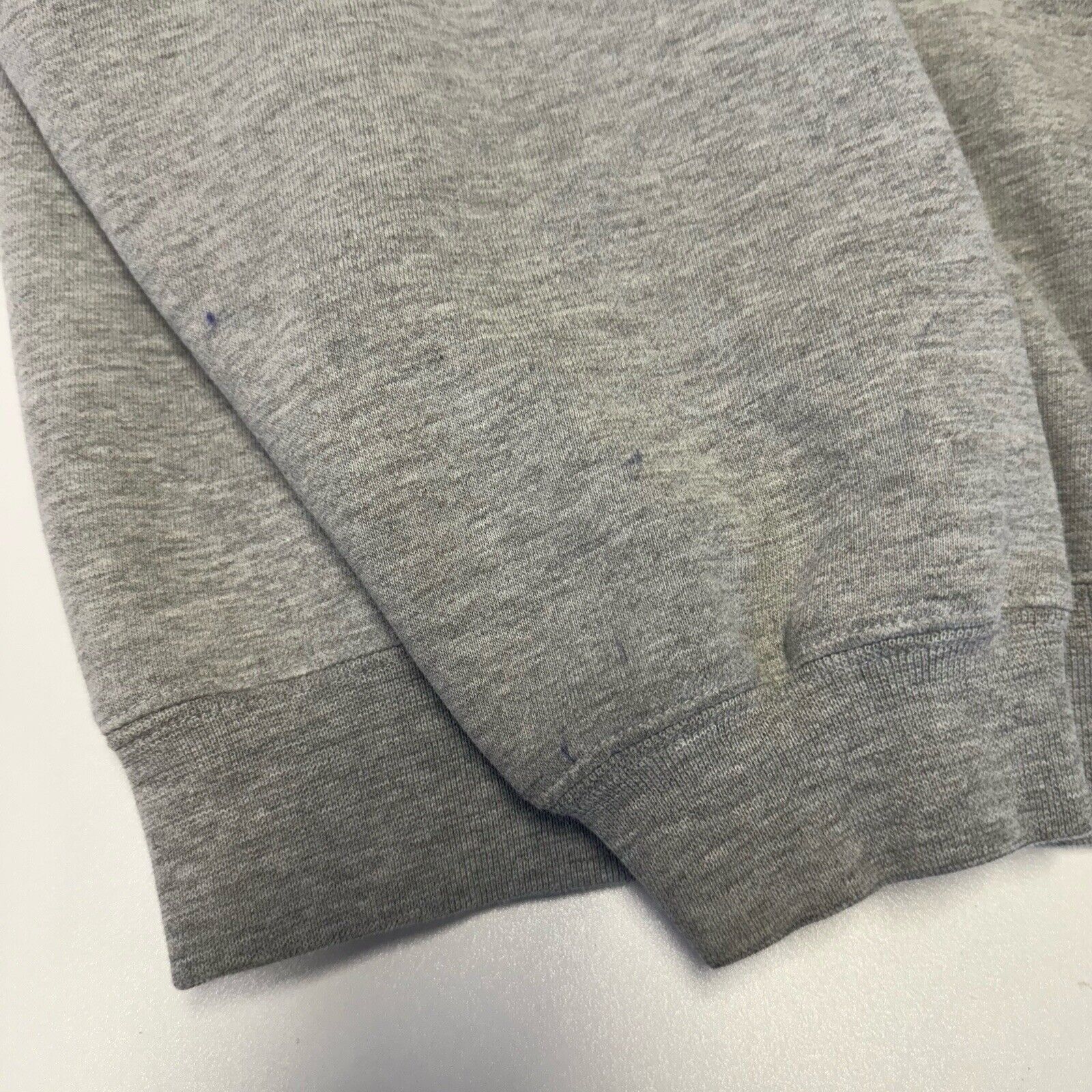NHL × Puma × Vintage Vintage Detroit Redwings Sweatshirt Mens Large Gray Puma NHL Size US L / EU 52-54 / 3 - 4 Thumbnail