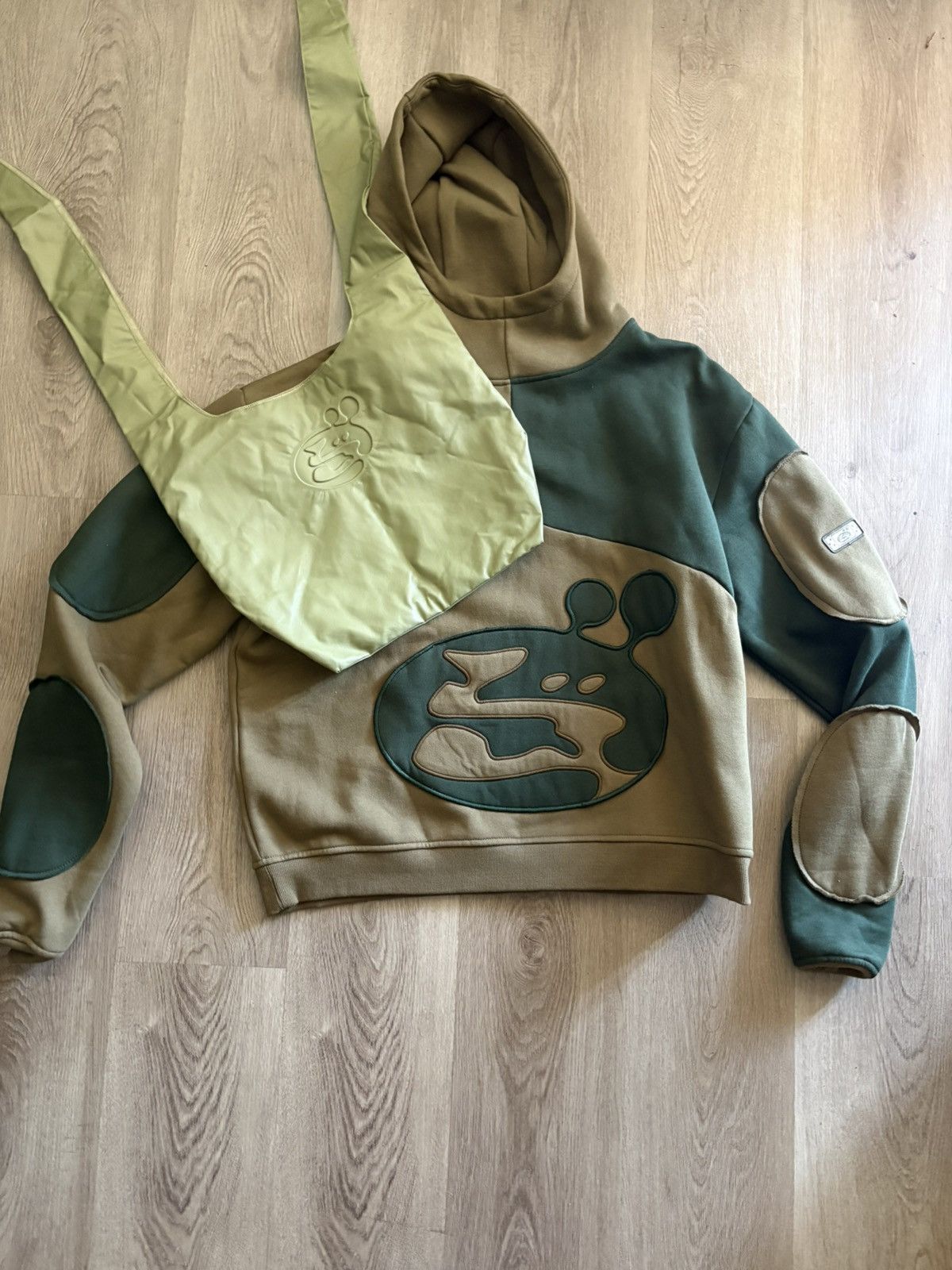 Other Bandage Boy by Offgod Bundle - M Hoodie & Tote Bag Size US M / EU 48-50 / 2 - 1 Preview