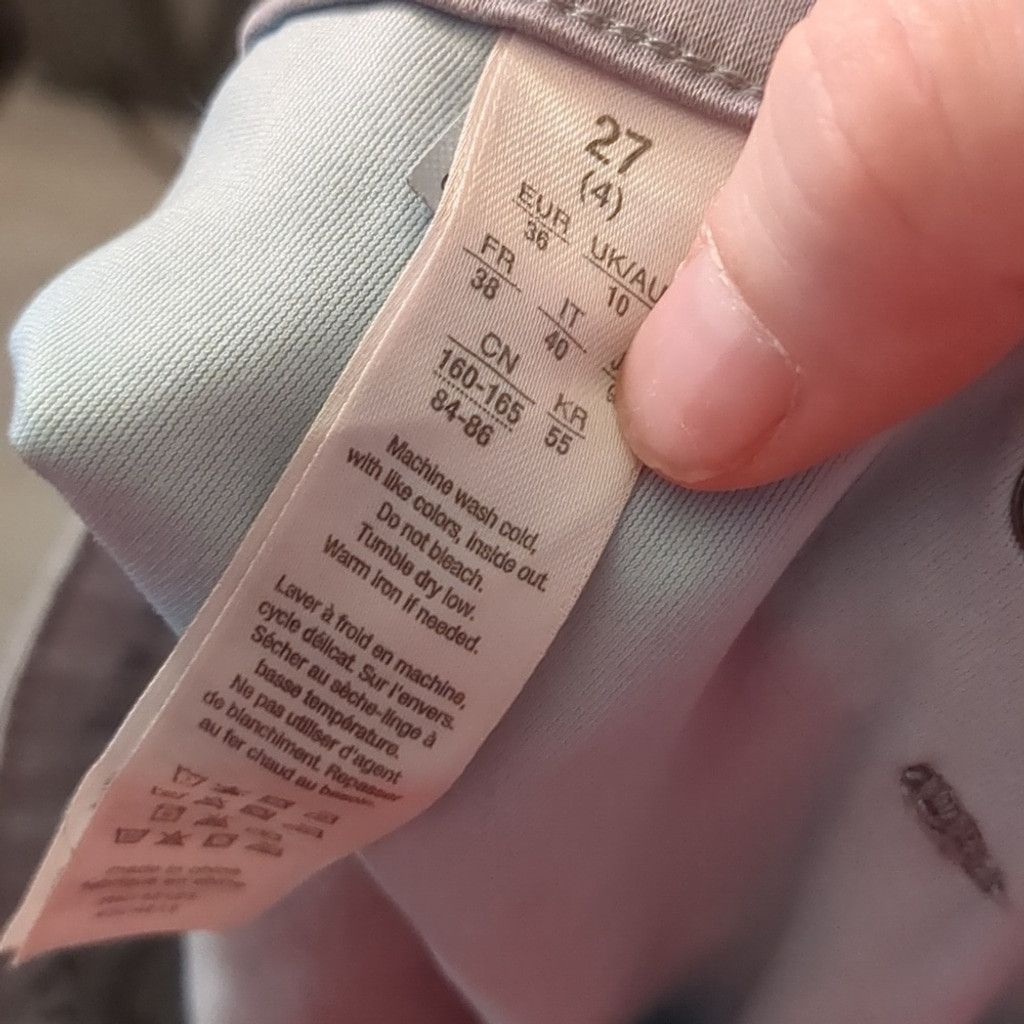 Spanx Spanx grayish lavender Slim X Cropped jeans size 4 Size 27" / US 4 / IT 40 - 4 Thumbnail