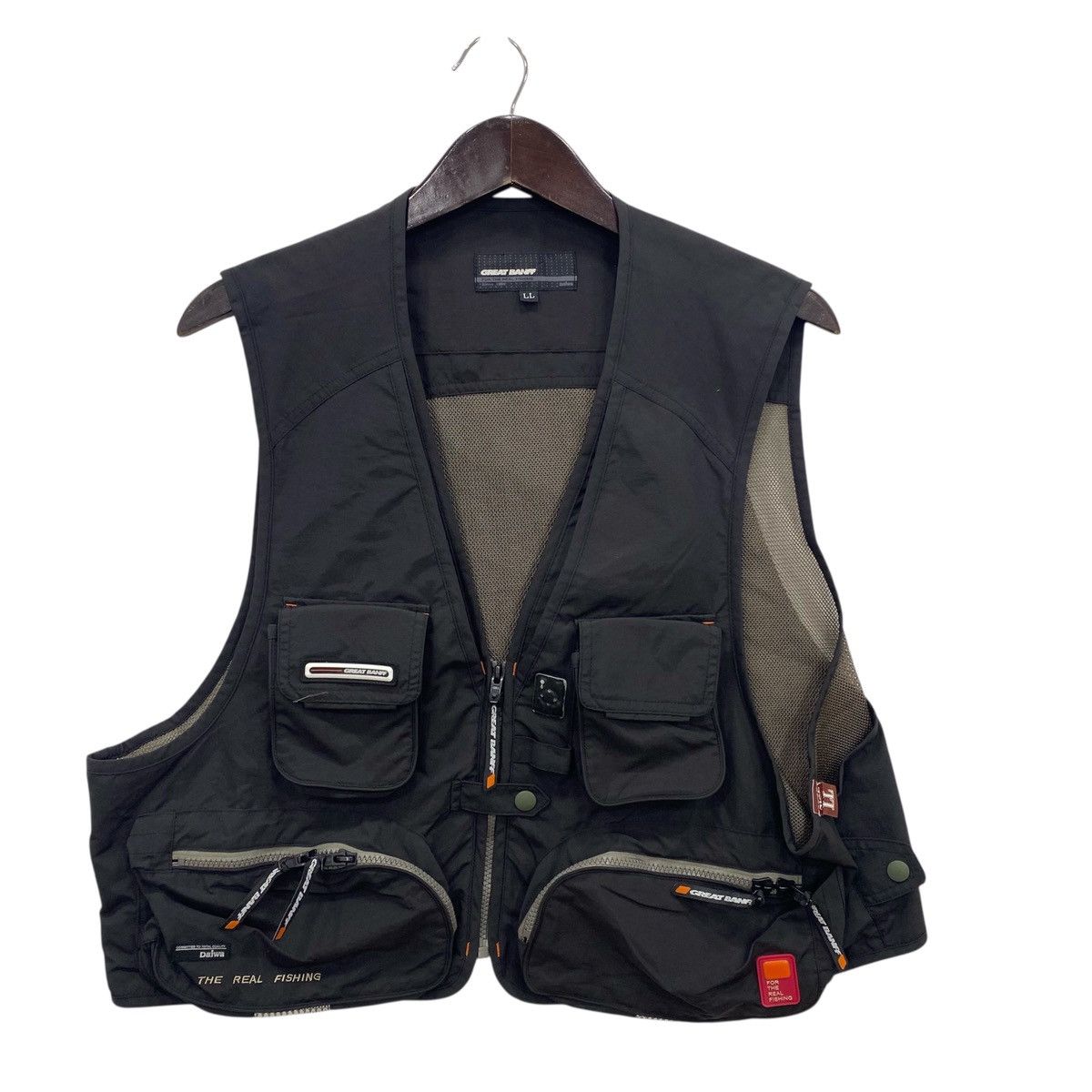 DAIWA 💥DAIWA Great Banff cargo pocket the real fishing Vest shirt Size US L / EU 52-54 / 3 - 1 Thumbnail