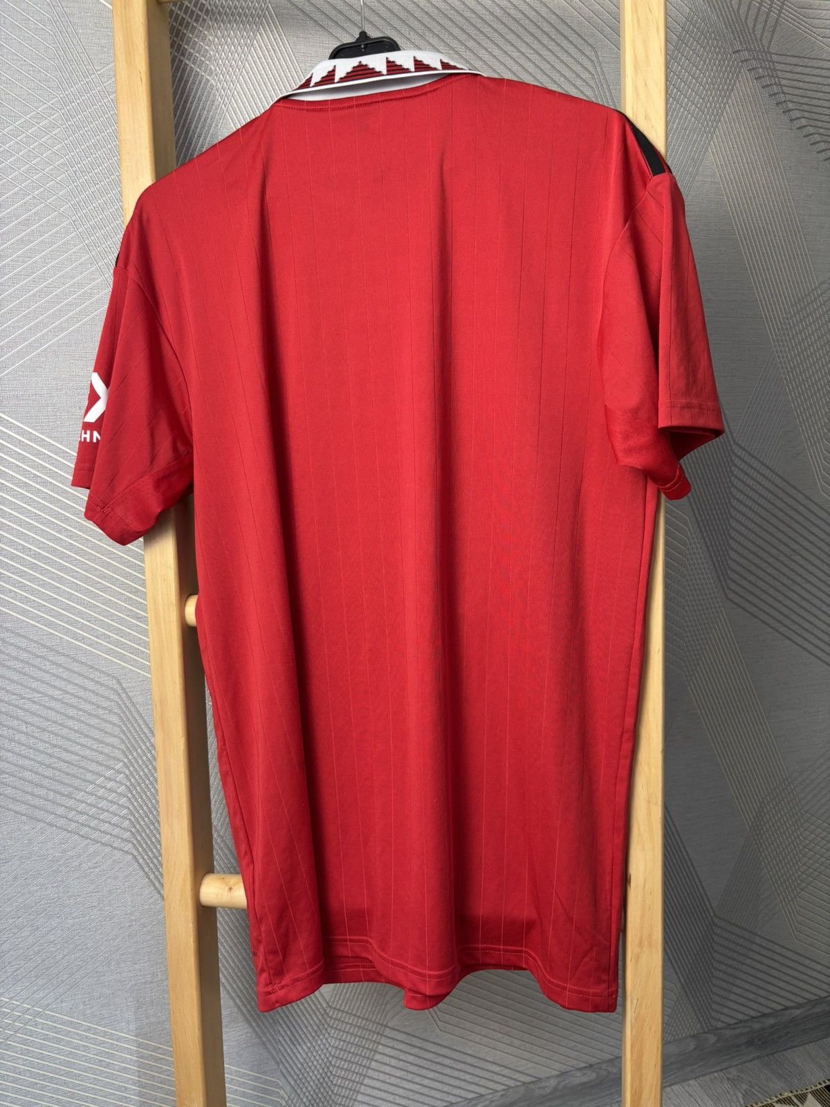 Adidas Manchester United Adidas DXC Technology Team Viewer Size US M / EU 48-50 / 2 - 10 Thumbnail