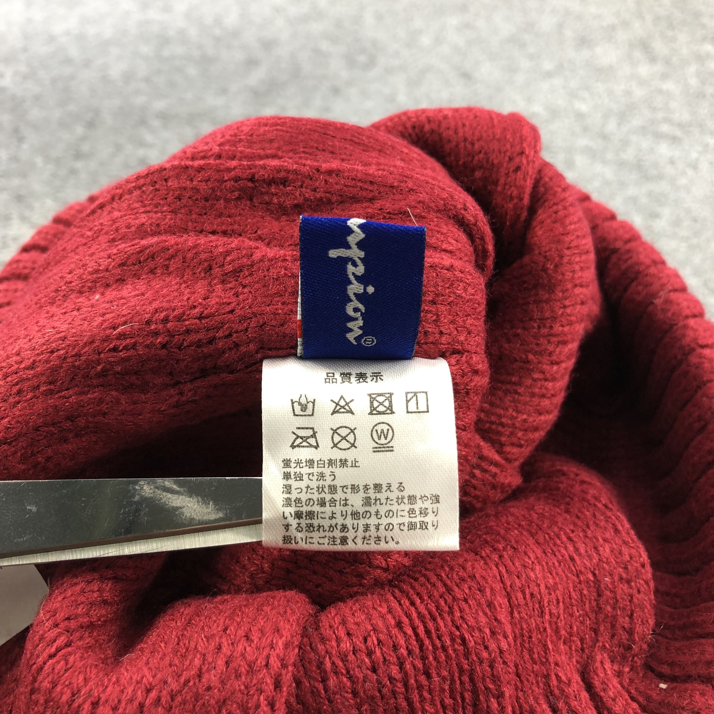 Champion Champion Cable Knit Bobble Beanie Snowcap Snow Hat B147 Size ONE SIZE - 5 Thumbnail