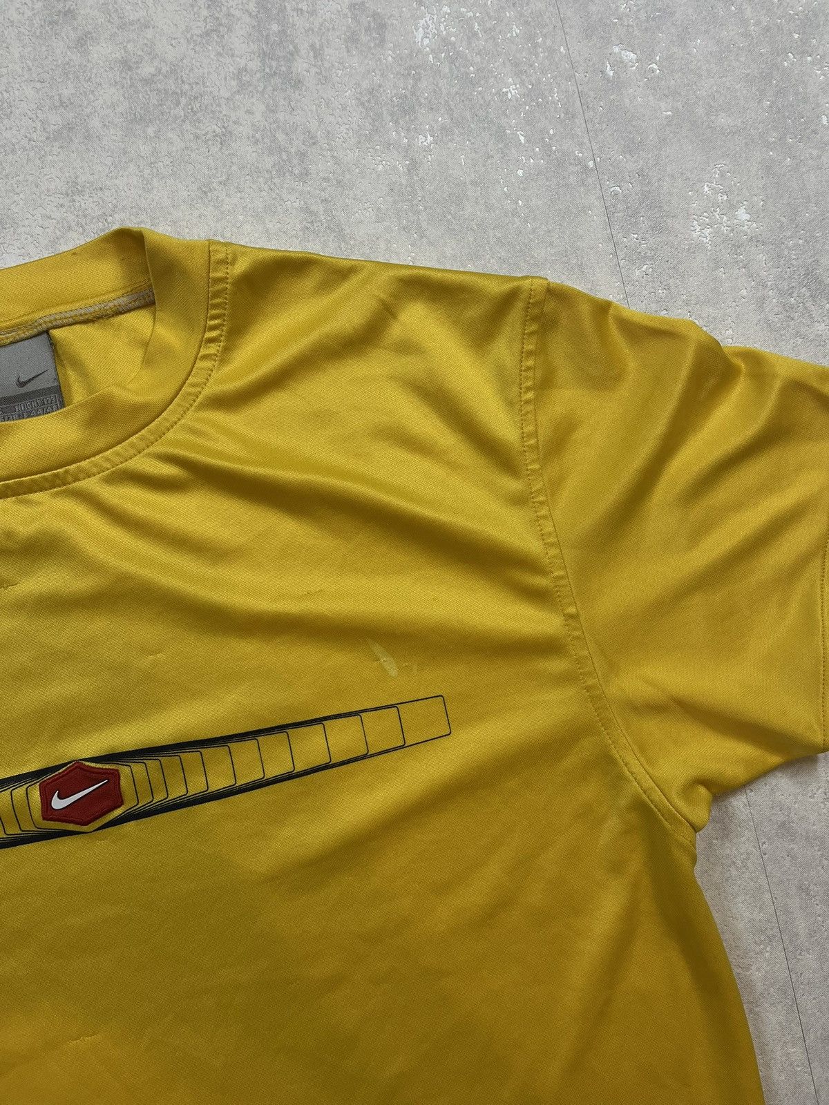Nike × Vintage 90s Nike Central Swoosh Vintage Y2K Retro Tee T-Shirt Size US S / EU 44-46 / 1 - 7 Thumbnail