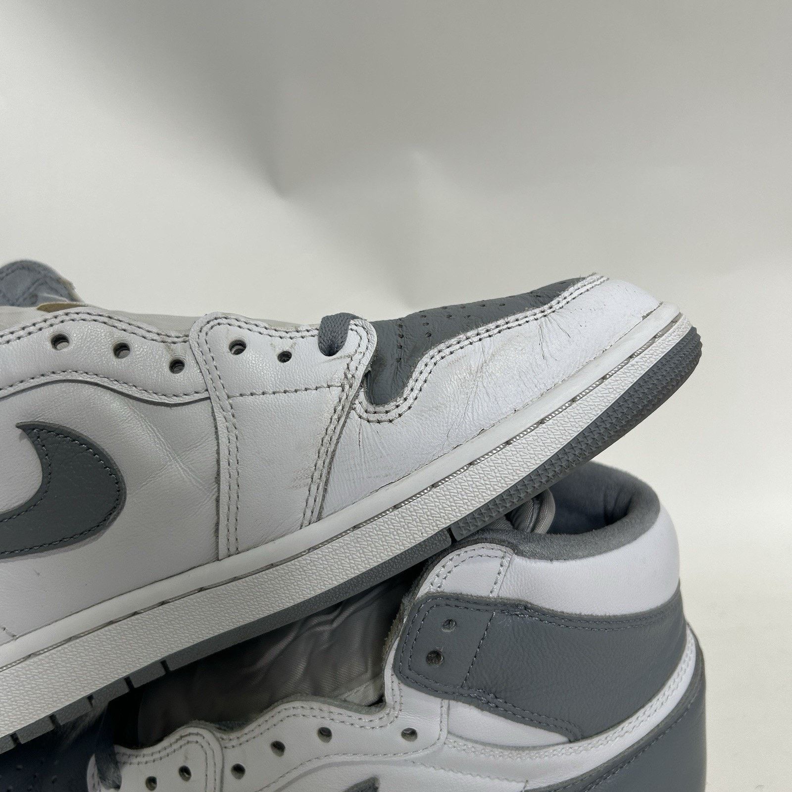 Nike Nike Air Jordan 1 Retro High OG “Stealth White” 555088-037 Size US 11 / EU 44 - 8 Thumbnail