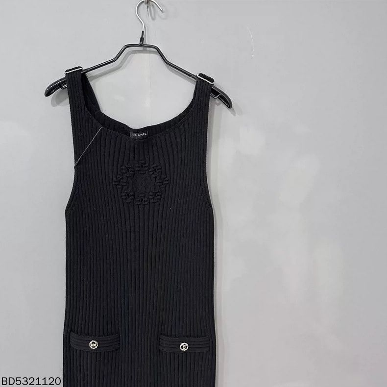 Chanel Chanel Black gold embossed double C logo knitted vest dress Size XS / US 0-2 / IT 36-38 - 6 Thumbnail