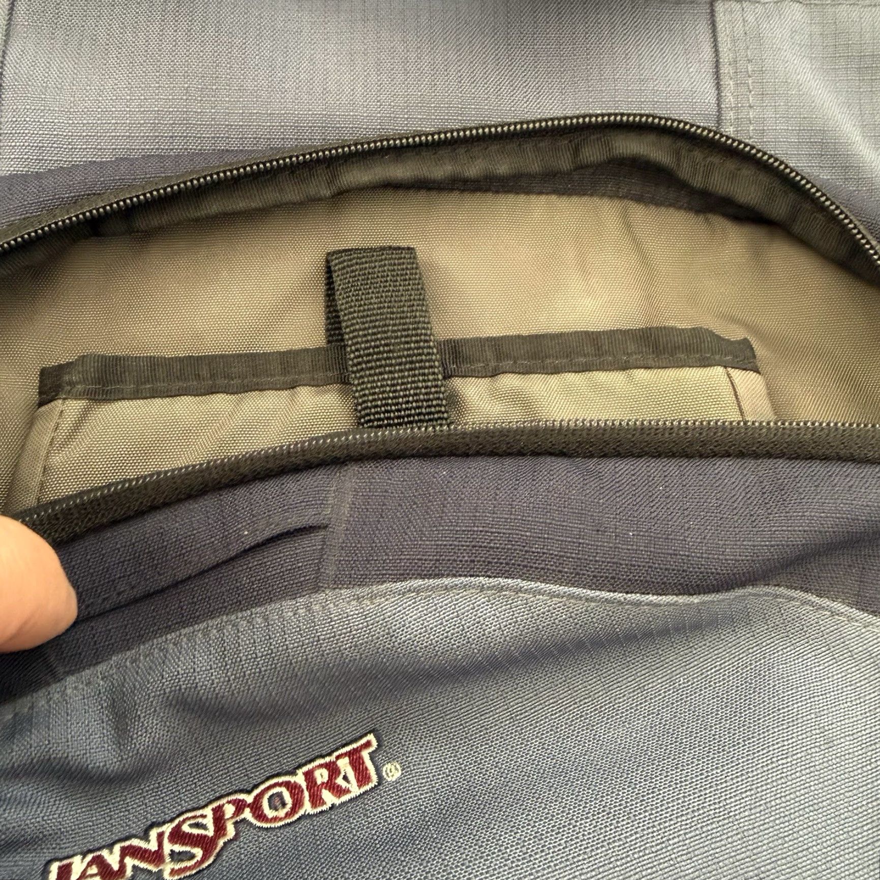 Jansport Jansport Messenger Bag Colorblock Nylon Polyester Laptop Sleeve Zip Crossbody Strap Large Multicolor Men City College Travel Casual Business Mens Bags Size ONE SIZE - 5 Thumbnail