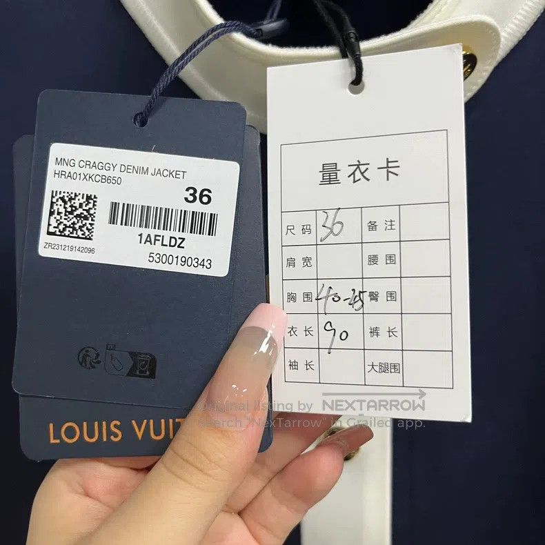 Louis Vuitton Louis Vuitton 25 New Blue Color-Block Stand Neck Button Mi Size XS / US 0-2 / IT 36-38 - 3 Thumbnail
