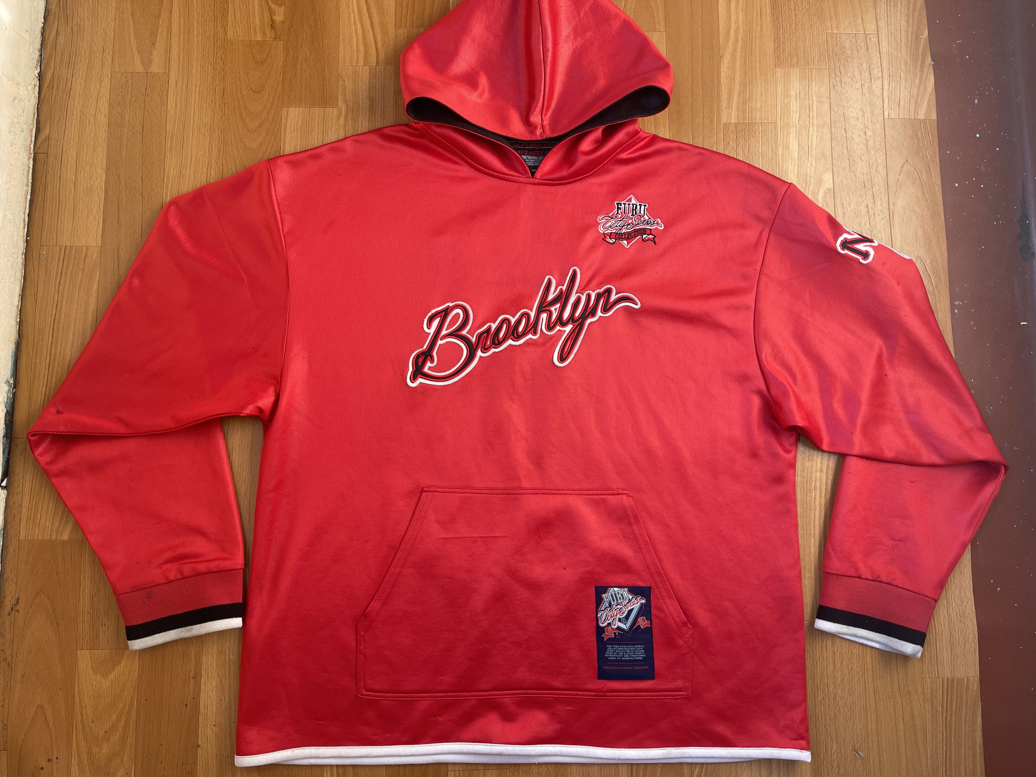 Fubu FUBU hoodie, Brooklyn t-shirt vintage New York City Series L Size US L / EU 52-54 / 3 - 8 Thumbnail