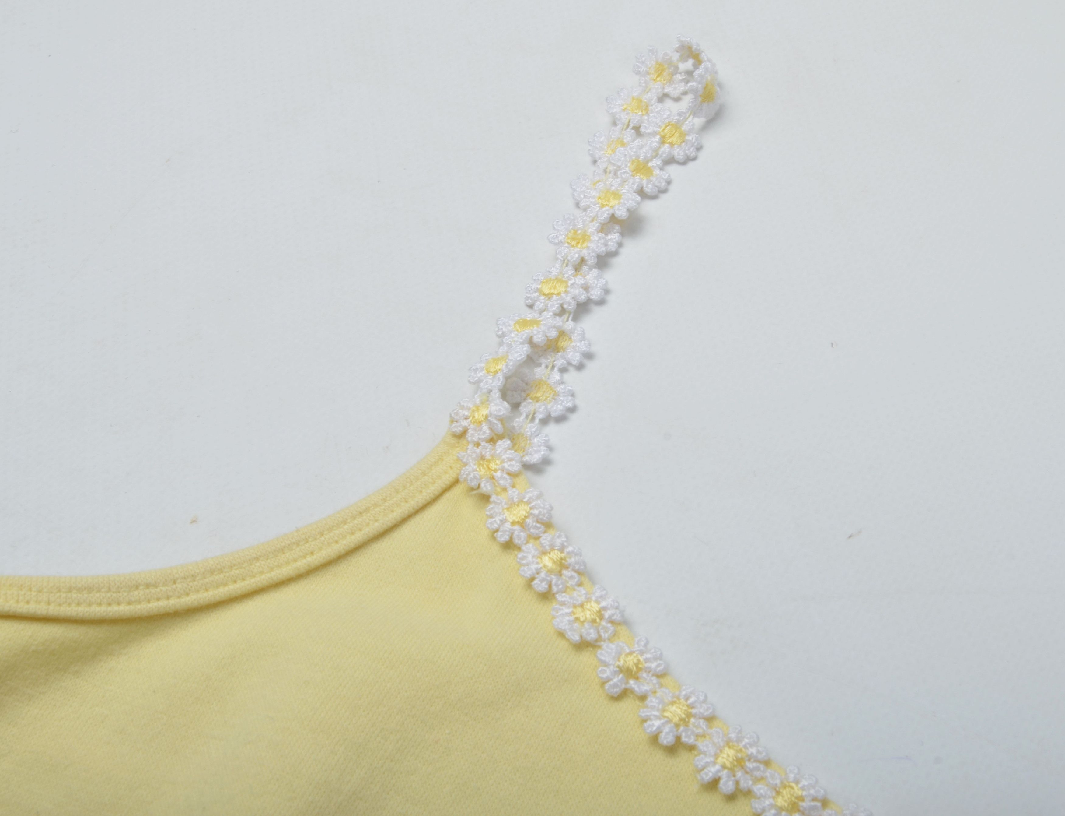 Designer Vintage Q&A Y2K Cottage Kidcore Cute Yellow Cami Top Size S / US 4 / IT 40 - 7 Thumbnail