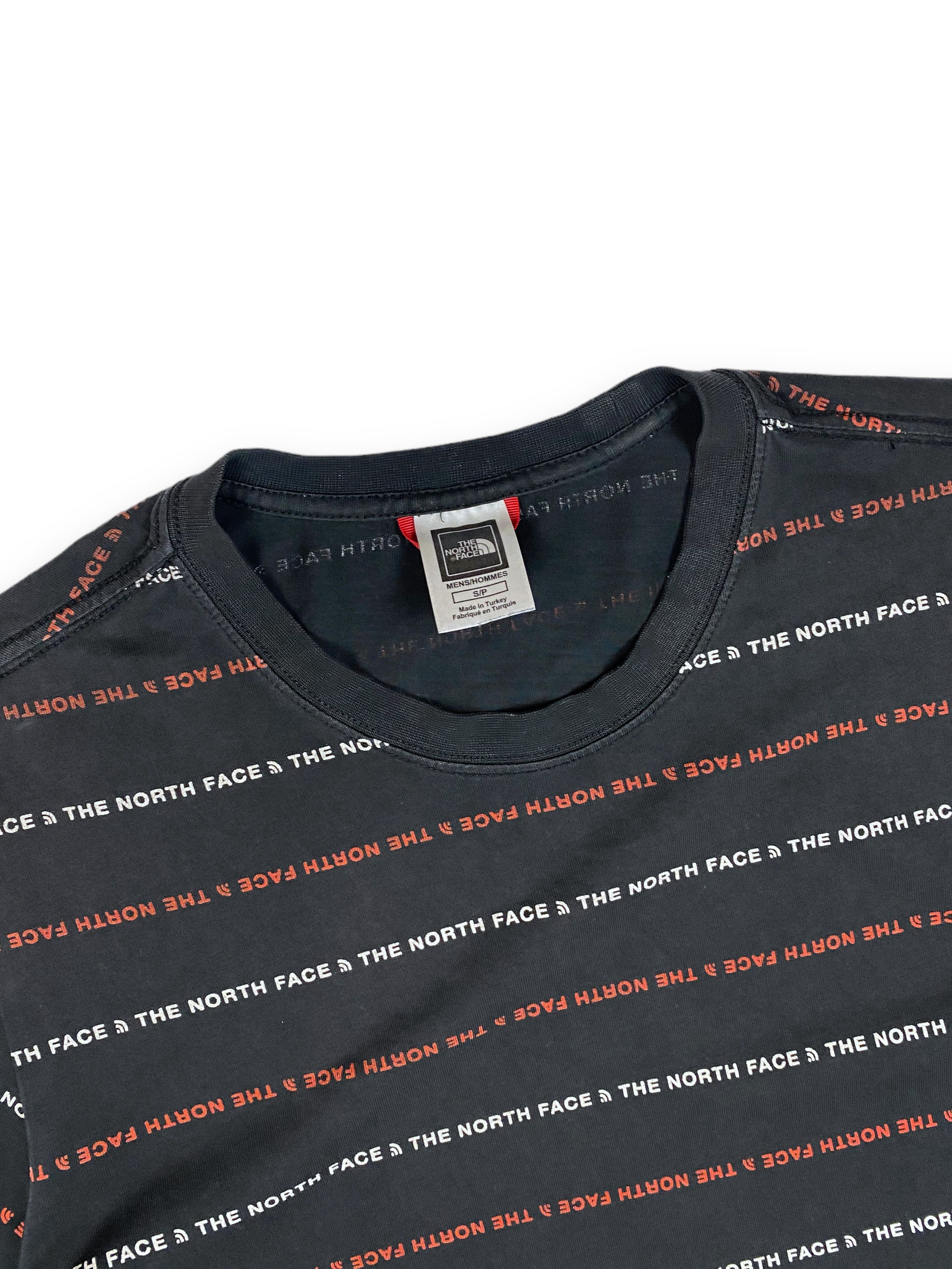 The North Face Vintage THE NORTH FACE Monogram Black Faded T-Shirt M782 Size US S / EU 44-46 / 1 - 7 Thumbnail