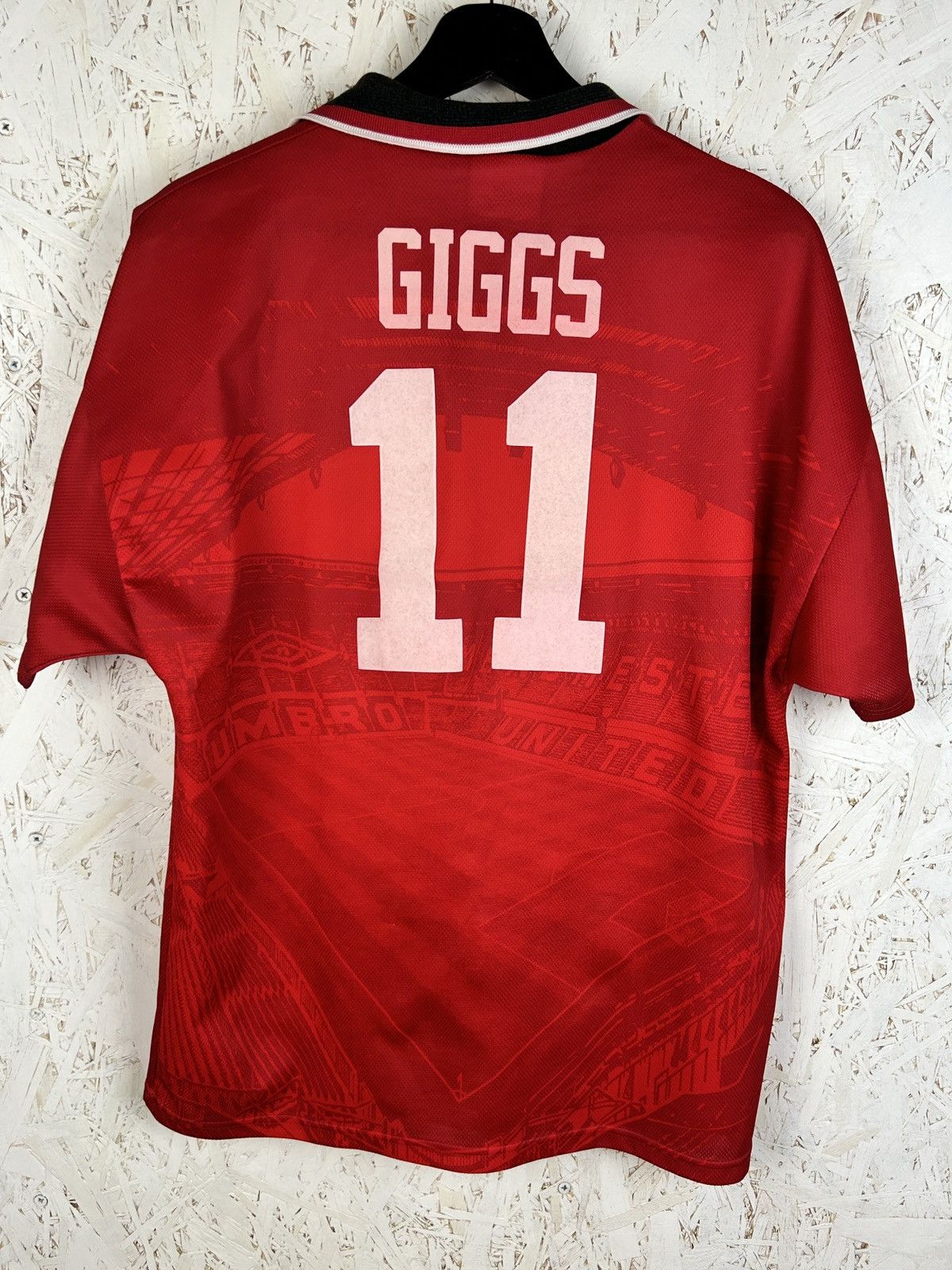 Umbro 90s Umbro Manchester United 1994/95/96 #11 Giggs Home Jersey Size US M / EU 48-50 / 2 - 1 Thumbnail