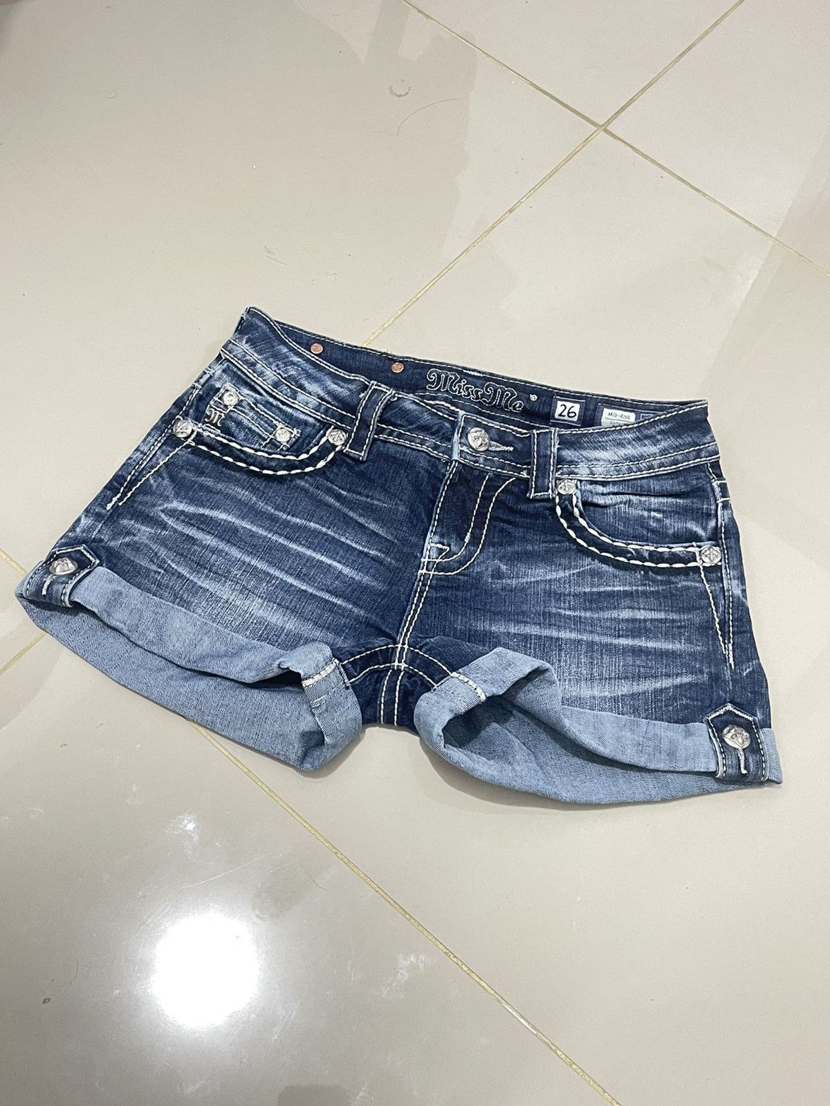 Miss Me Size 26 Miss Me Mid Rise Shorts Size 26" / US 2 / IT 38 - 3 Thumbnail