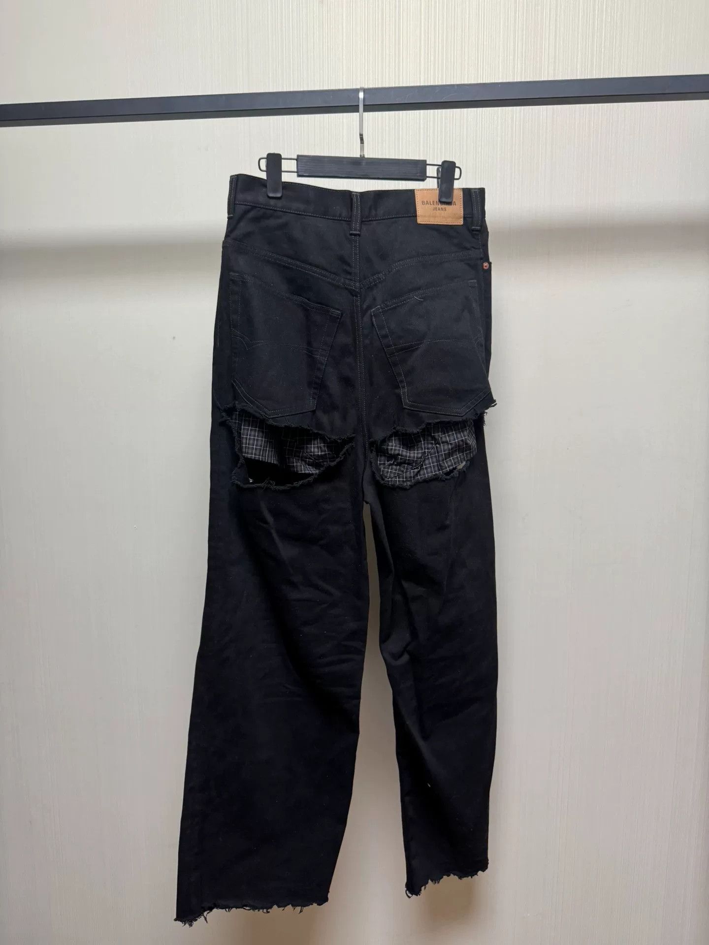 Balenciaga Balenciaga Distressed Black Two-Piece Jeans Size US 26 / EU 42 - 2 Thumbnail