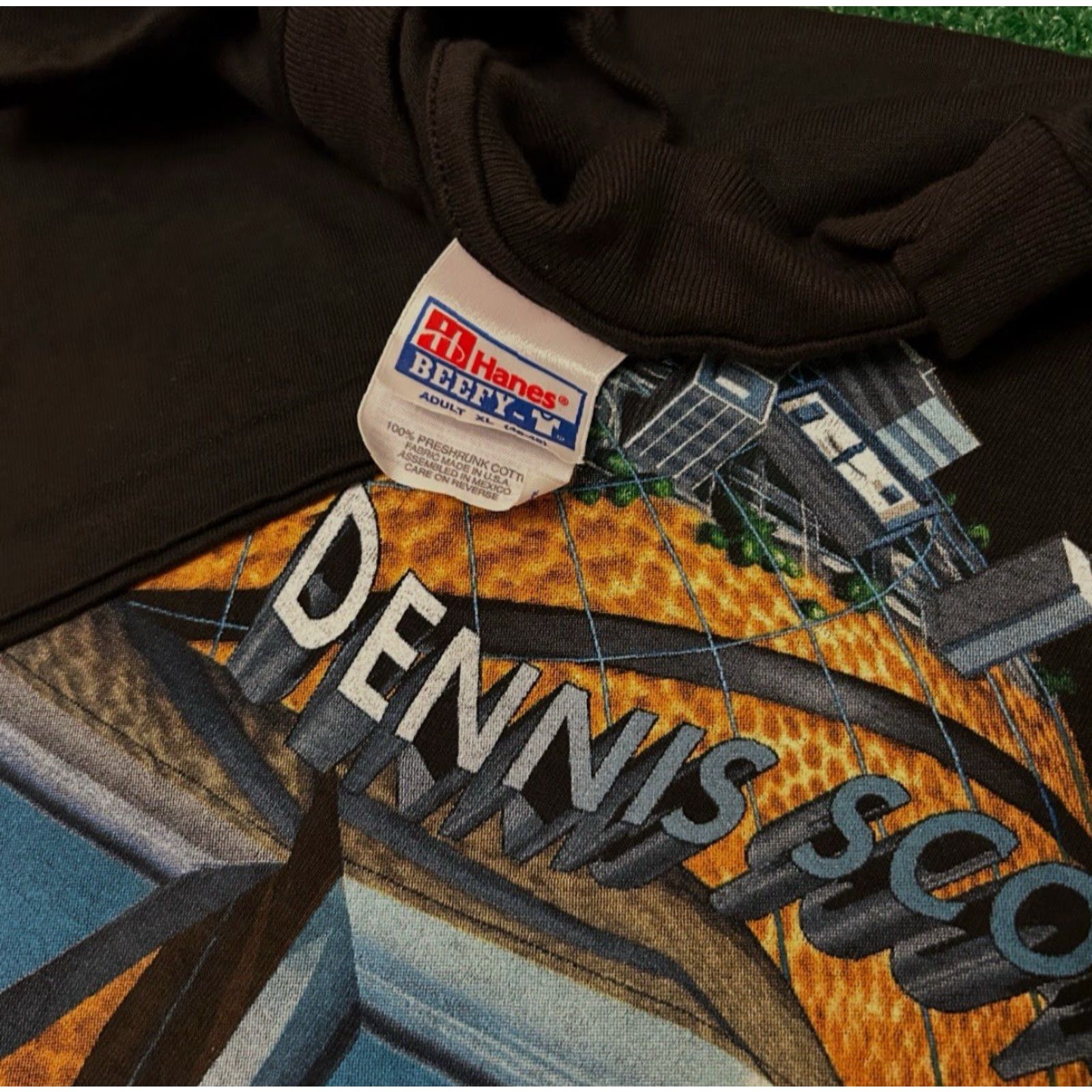 Vintage VINTAGE Orlando Magic Dennis Scott Big Graphic From Downtown VTG Shirt XL Men T-Shirt Black 90s Basketball Sports Hip Hop Magic Shirt XL Mens Size US XL / EU 56 / 4 - 2 Thumbnail