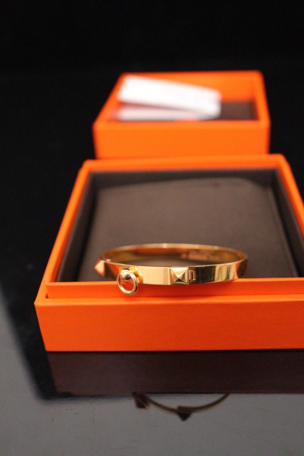 Hermes Hermès 18K Gold 5.2x4.5 S Bracelet with Box Size ONE SIZE - 4 Thumbnail