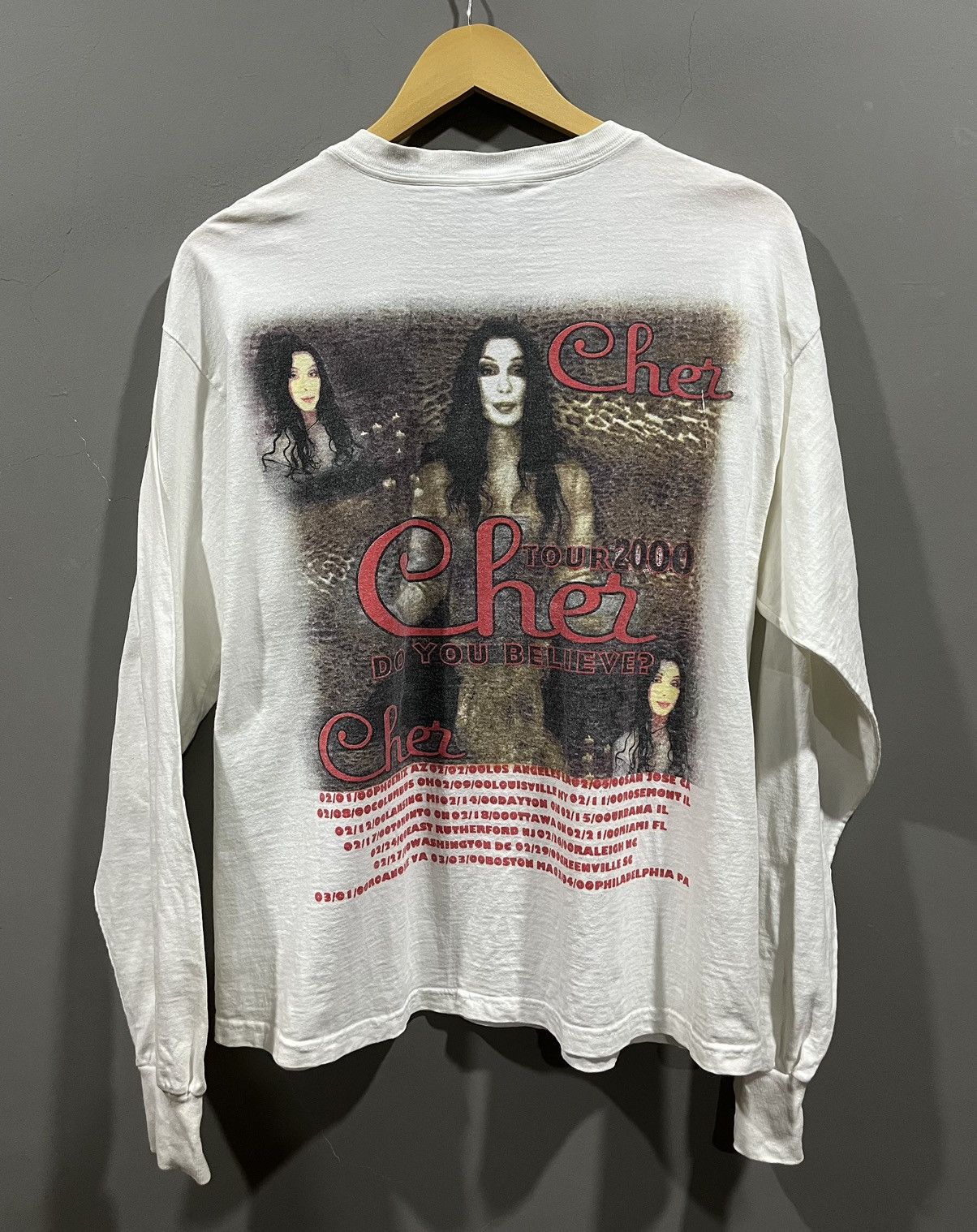 Vintage Cher Do you Believe 2000s Tour Double Sided Long Sleeve Tee Size US L / EU 52-54 / 3 - 1 Thumbnail