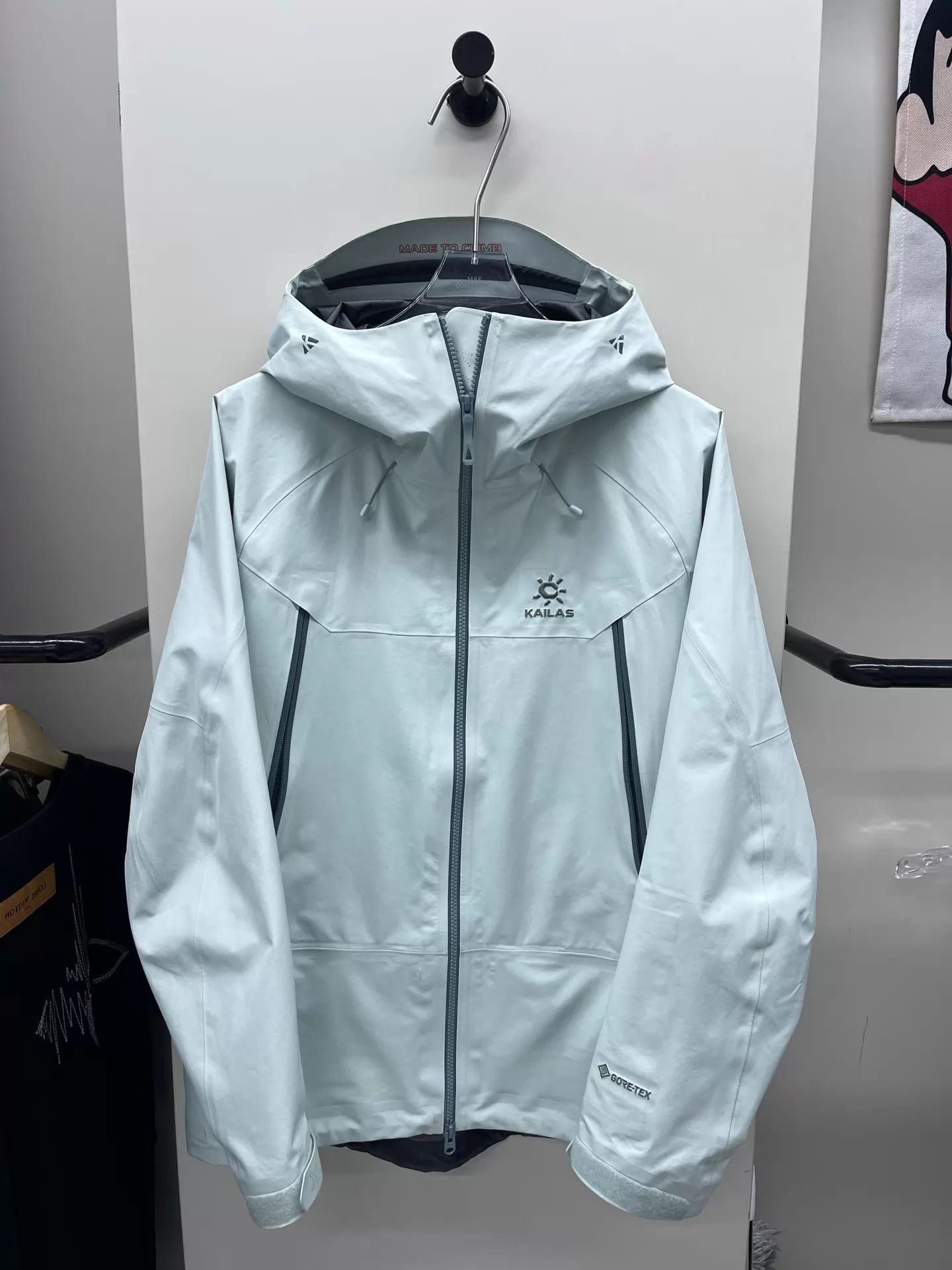 Other KAILAS MONT-X Icy Lake Green Waterproof Hard Shell L Size US L / EU 52-54 / 3 - 1 Thumbnail