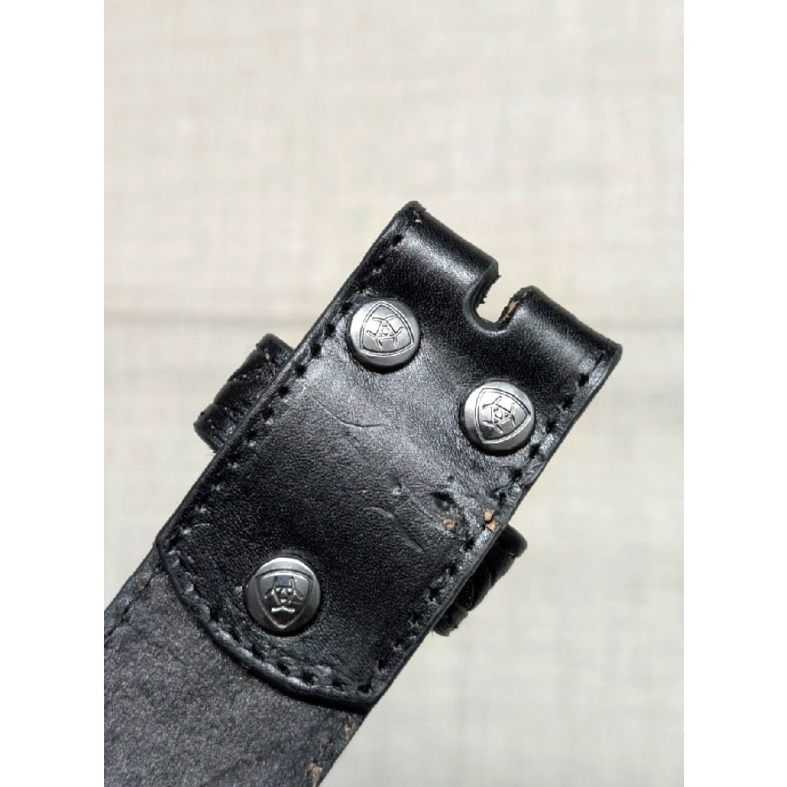 Ariat VINTAGE Ariat belt Western belt Tooled black cowhide leather 34 Size 34 - 6 Thumbnail
