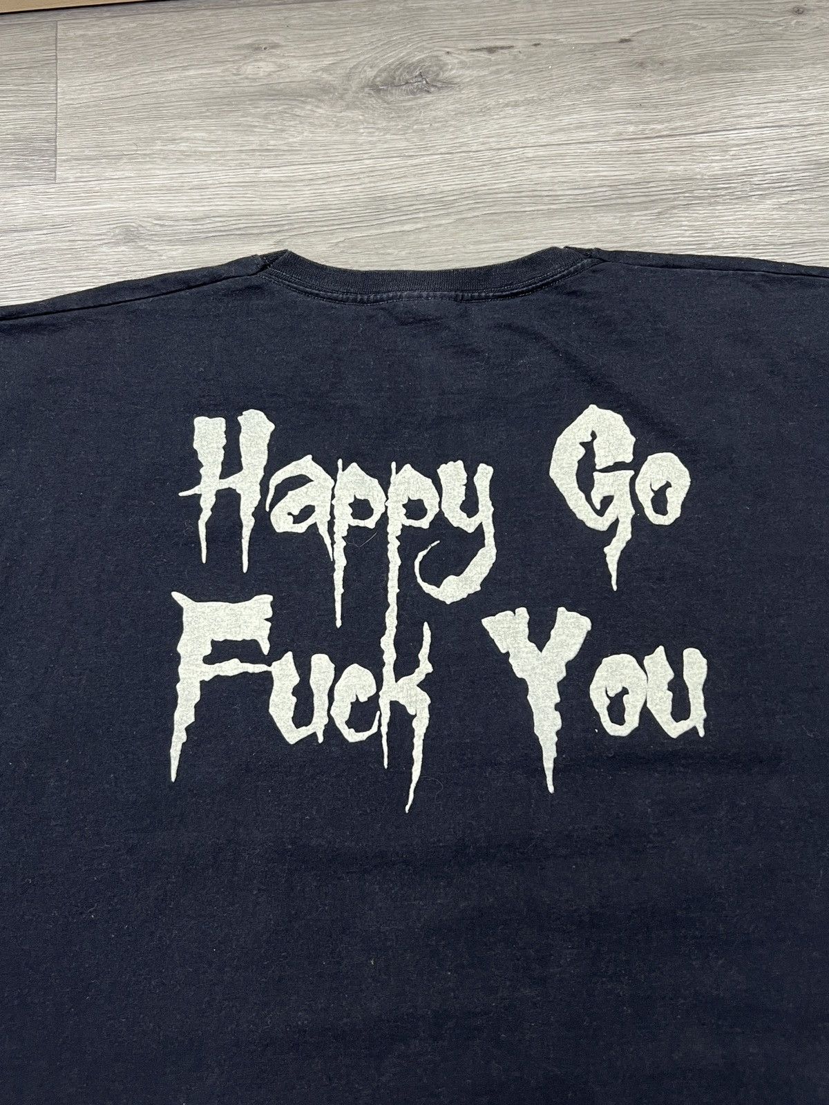 Fruit Of The Loom Vintage Lez Blaque Pearlz "Happy Go Fuck You" Graphic Tee Size US XXL / EU 58 / 5 - 6 Thumbnail