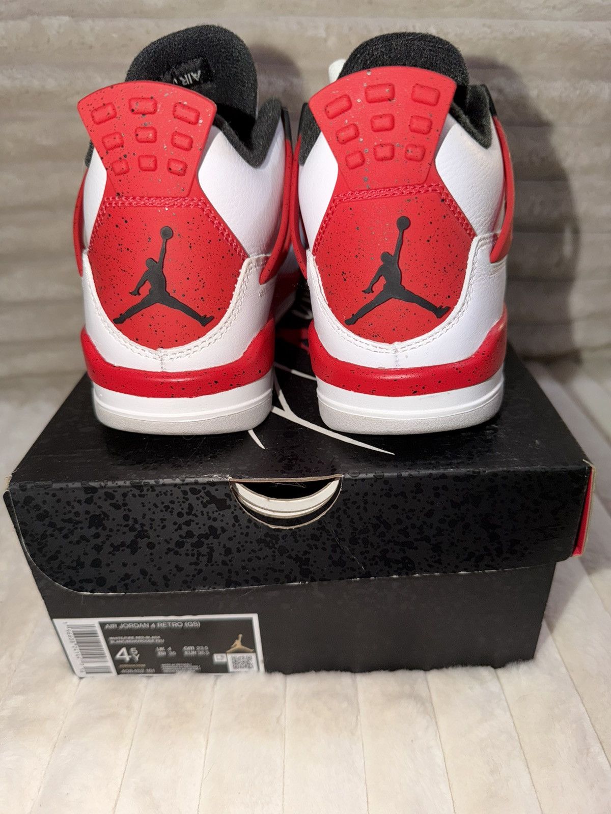 Jordan Brand Air Jordan 4 Retro GS Size 4.5Y White/ Fire Red-Black Size US 6 / IT 36 - 5 Thumbnail