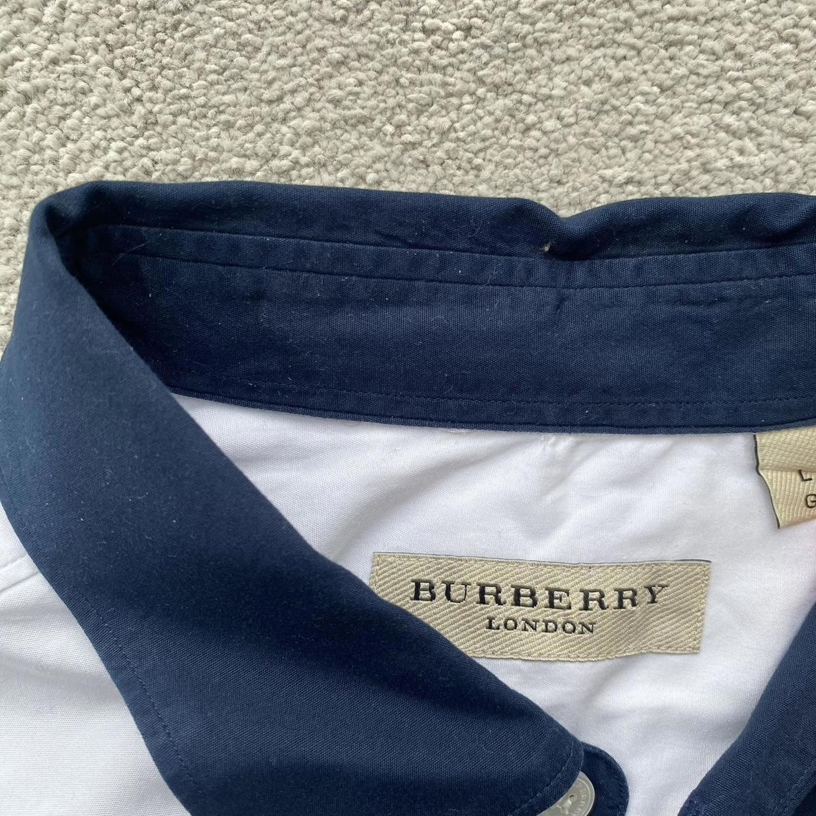Burberry Burberry Concealed Button Up Shirt Size US L / EU 52-54 / 3 - 4 Thumbnail