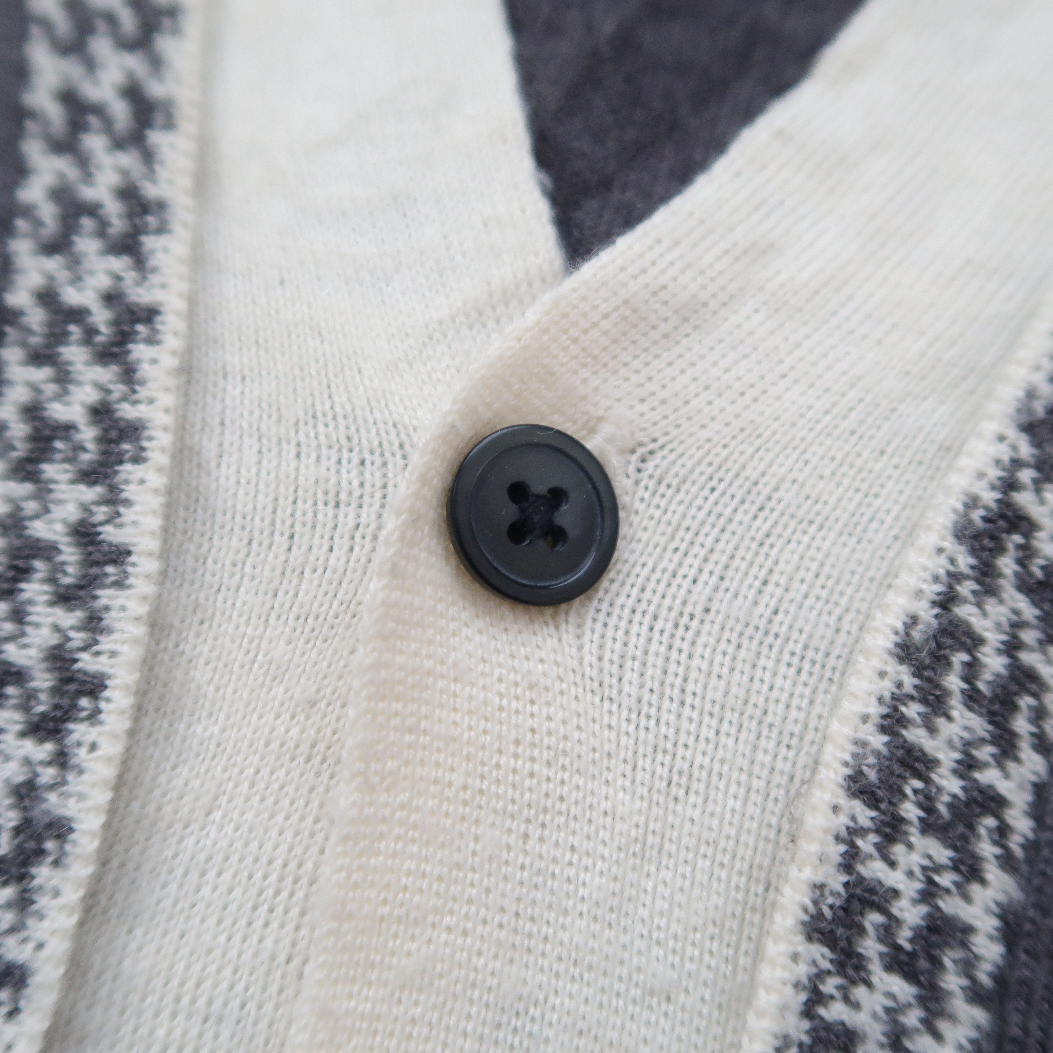 Katharine Hamnett London Katharine Hamnett London Ethnic Fuzzy Cardigan Knit Size US XL / EU 56 / 4 - 7 Thumbnail