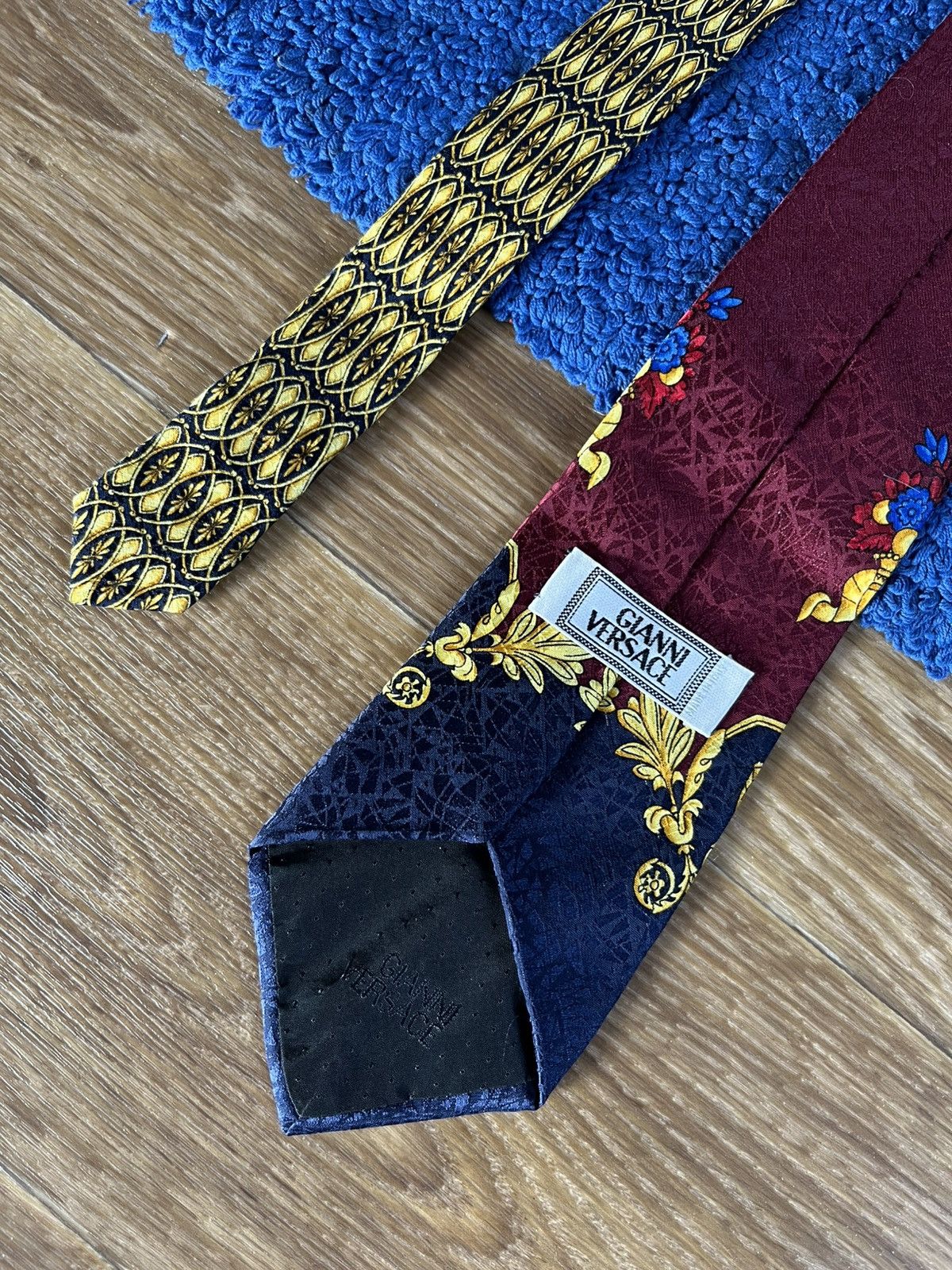 Versace GIANNI VERSACE TIE FULL LOGO 100% SILK VINTAGE Size ONE SIZE - 4 Thumbnail