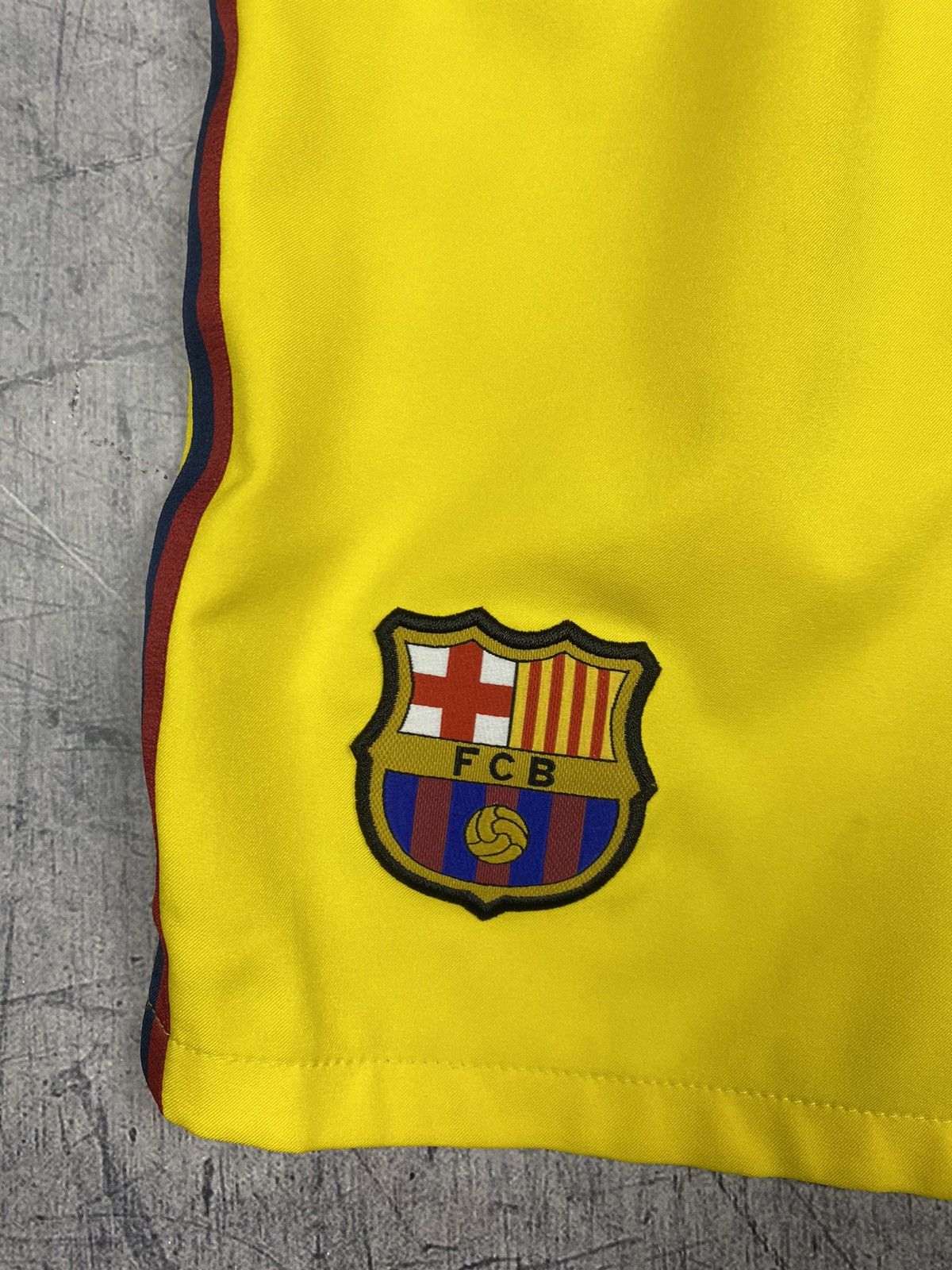 Nike Nike Barcelona FC Soccer Jersey Shorts Size M Size US 32 / EU 48 - 4 Thumbnail